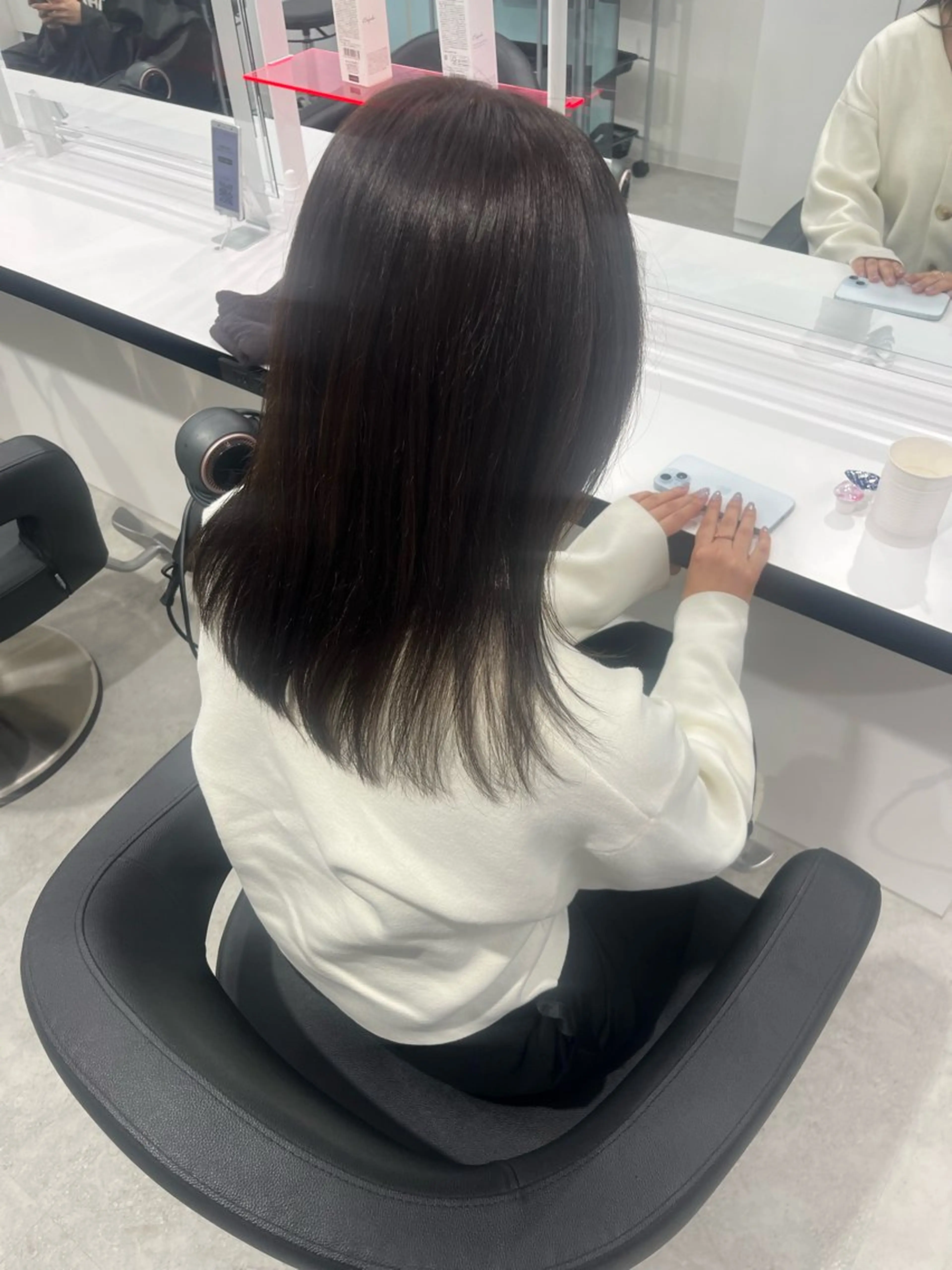 セミロング カラー みう/仙台/暖色/ 艶髪/顔周りカット/のヘアスタイル