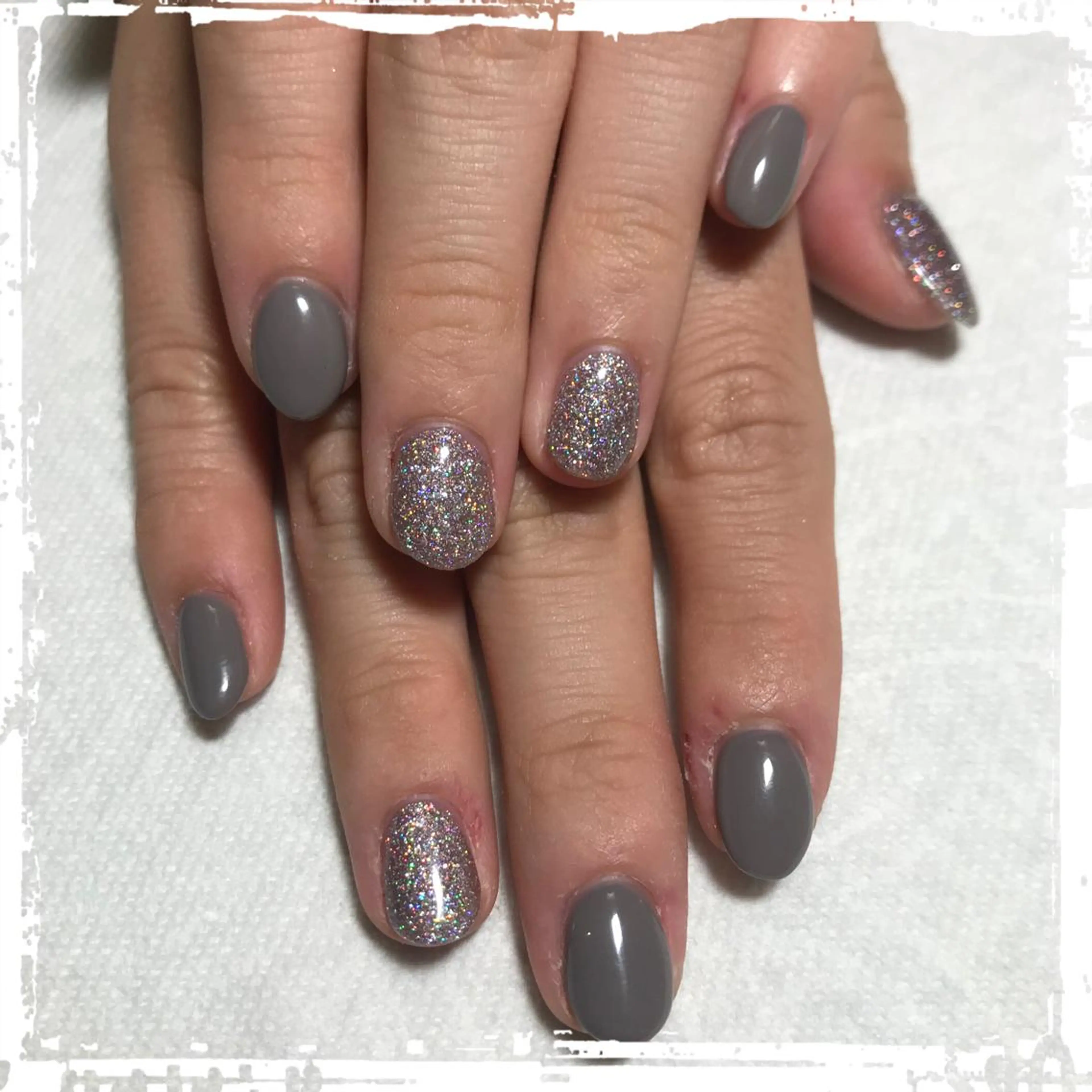 ネイル ECLAT エクラ所属・寺山 千鶴のネイルデザイン