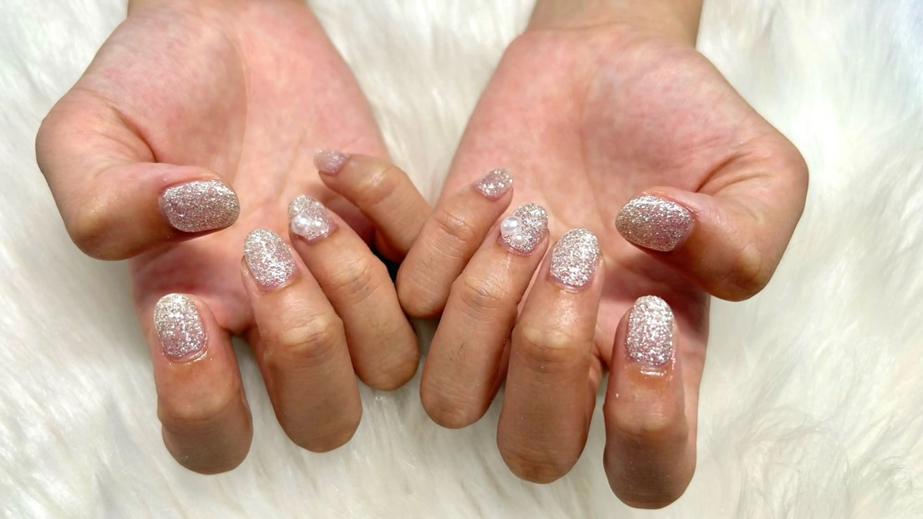 ネイル 二階堂 晴菜のネイルデザイン