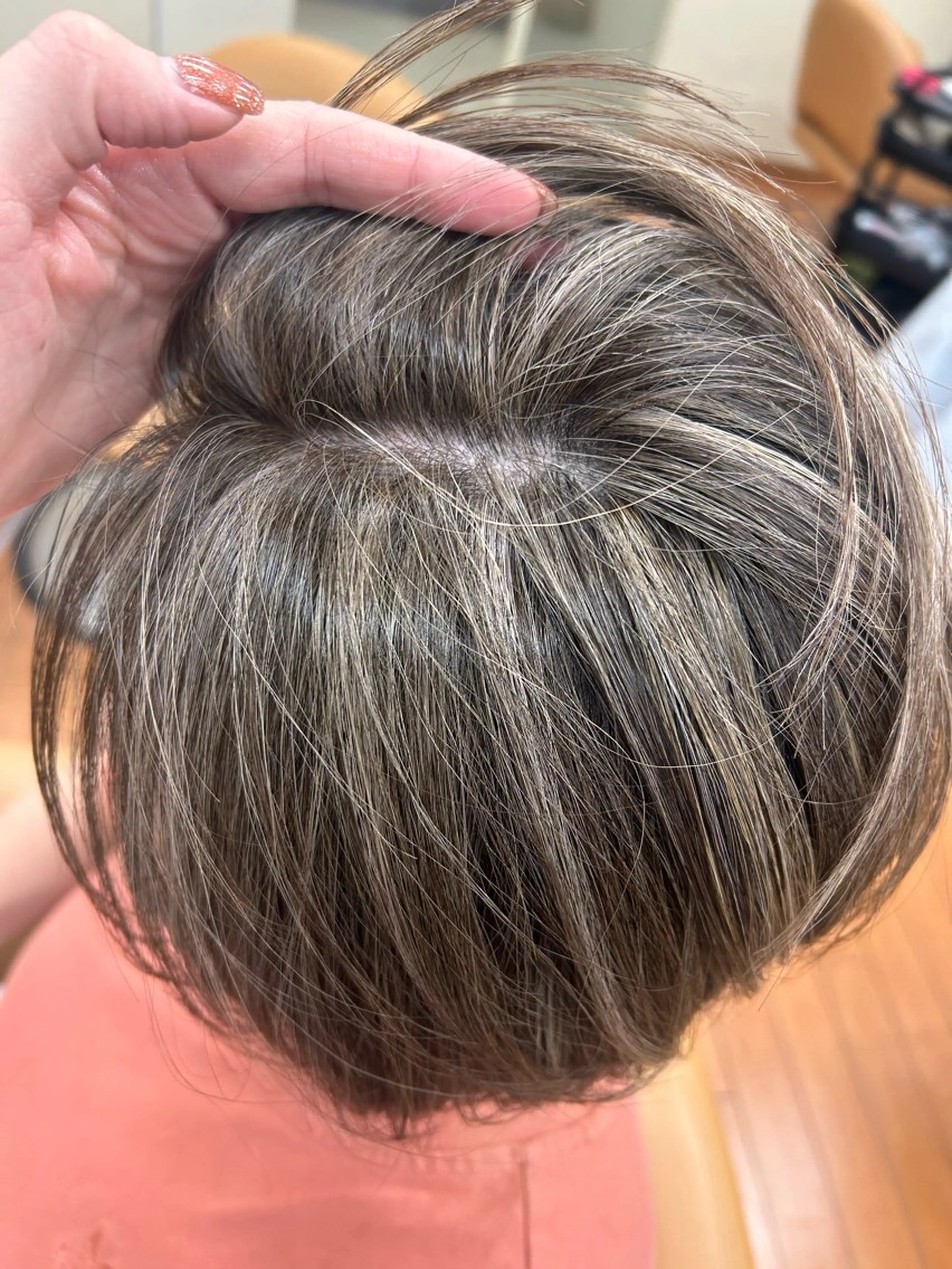 ショート ヘアカラー 濱川 良栄のヘアスタイル