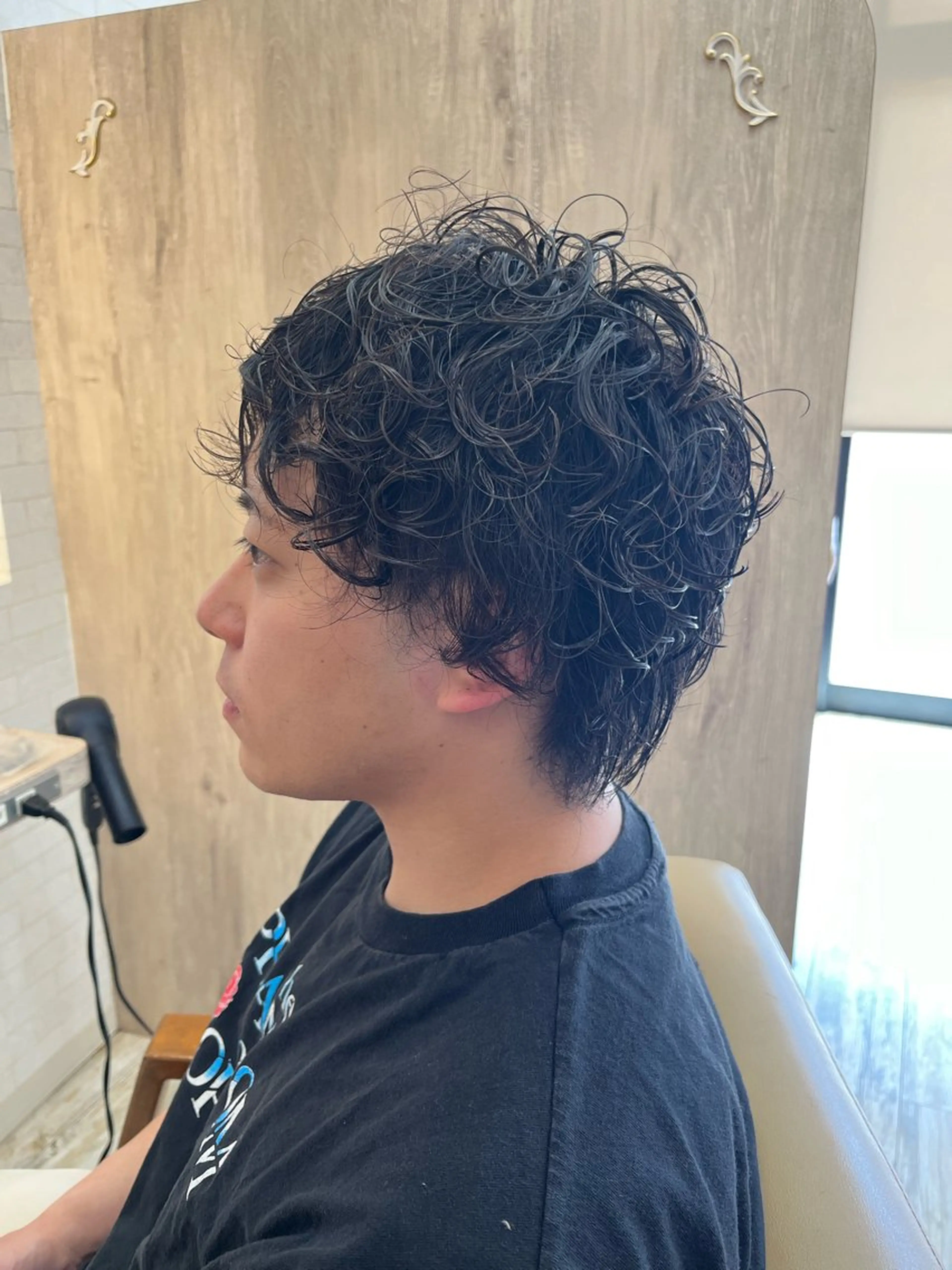 ミディアム パーマ メンズ 波巻きパーマ カット パーマ 宮嶋 勇輔のヘアスタイル