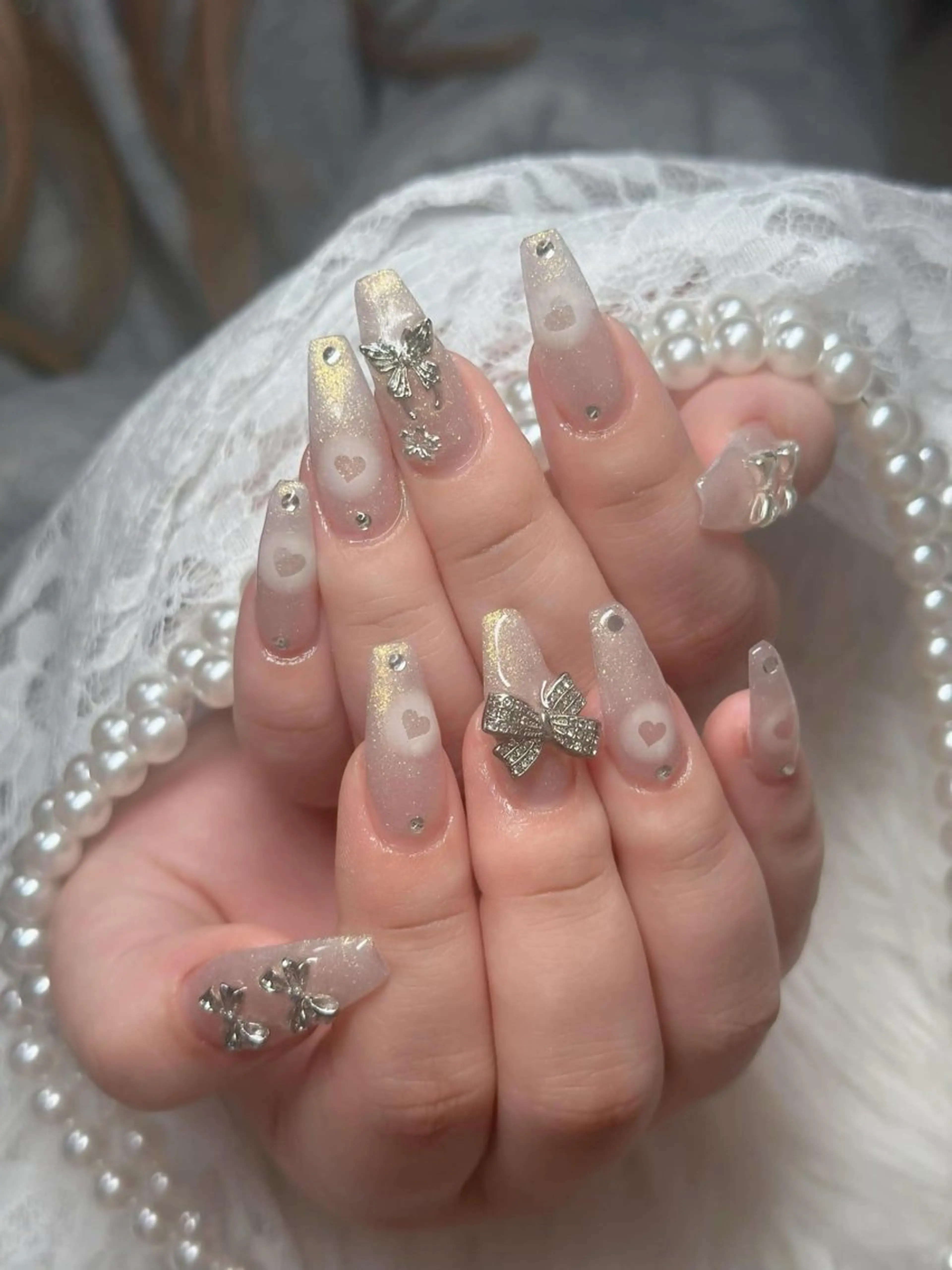ネイル フレンチネイル ジェルネイル ガラスフレンチ ハロウィン ハート H.baby Nail Salonのネイルデザイン