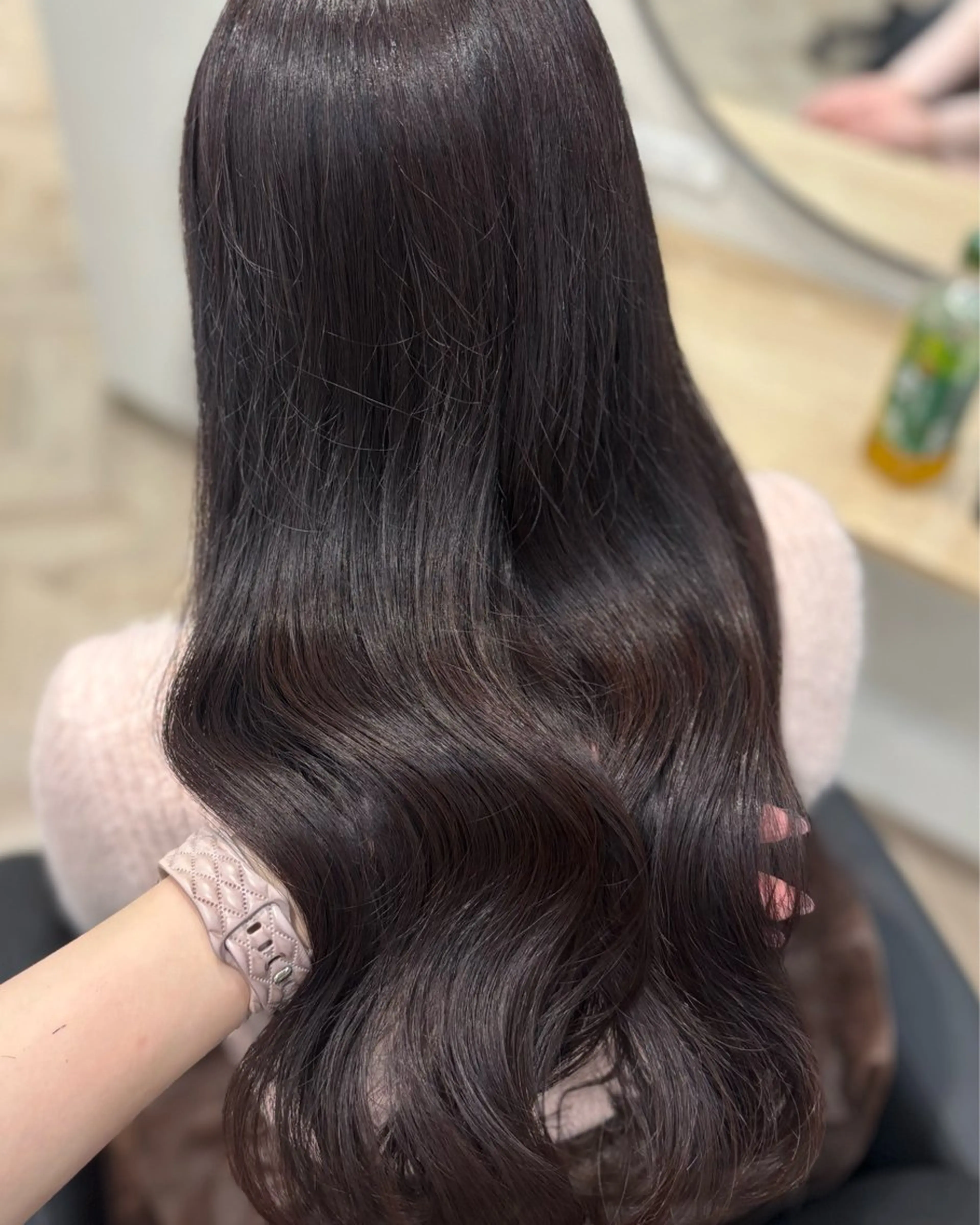 ロング カラー ブリーチ ブラウンカラー チョコレートブラウン ブリーチなしカラー カット ヘアカラー トリートメント 𝒎𝒐𝒆🩰 名駅/ヘアメ/暖色♡のヘアスタイル