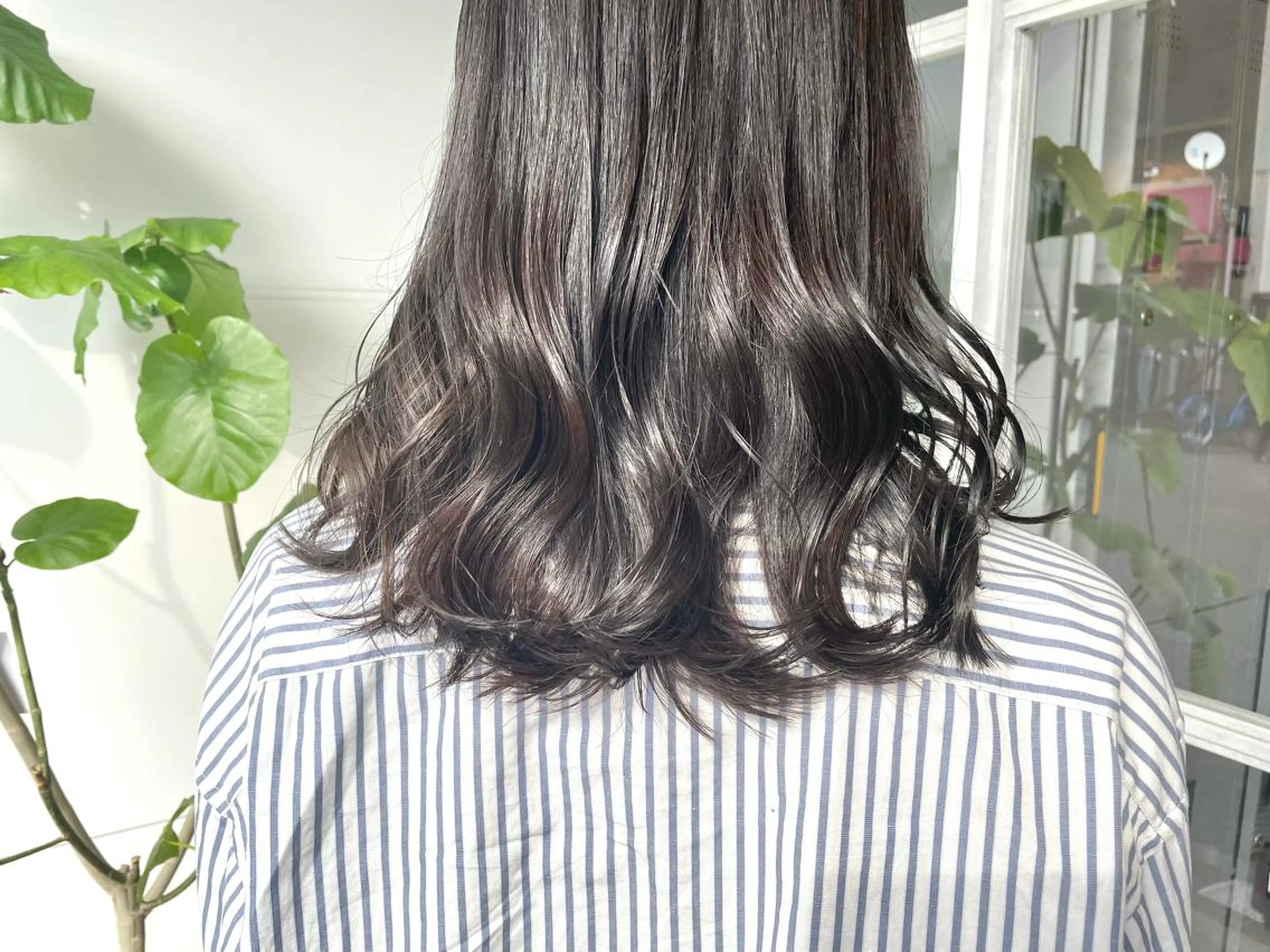 ミディアム カラー グレージュ 🌈🌸あおき みちる🌟💗のヘアスタイル