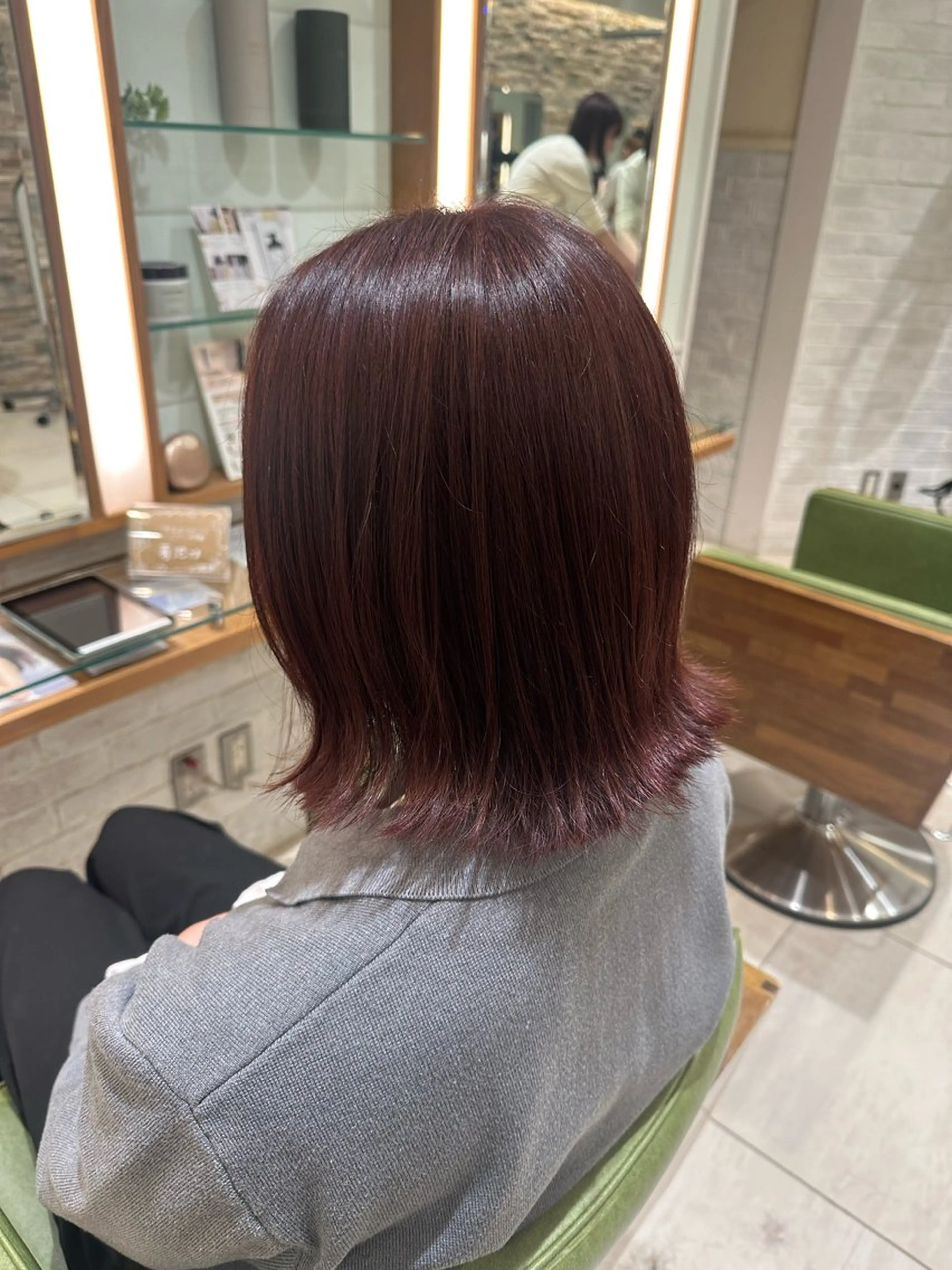 ミディアム カラー 切りっぱなしボブ ラベンダーカラー ピンクカラー ピンクラベンダー ボブ 若林 美由希のヘアスタイル
