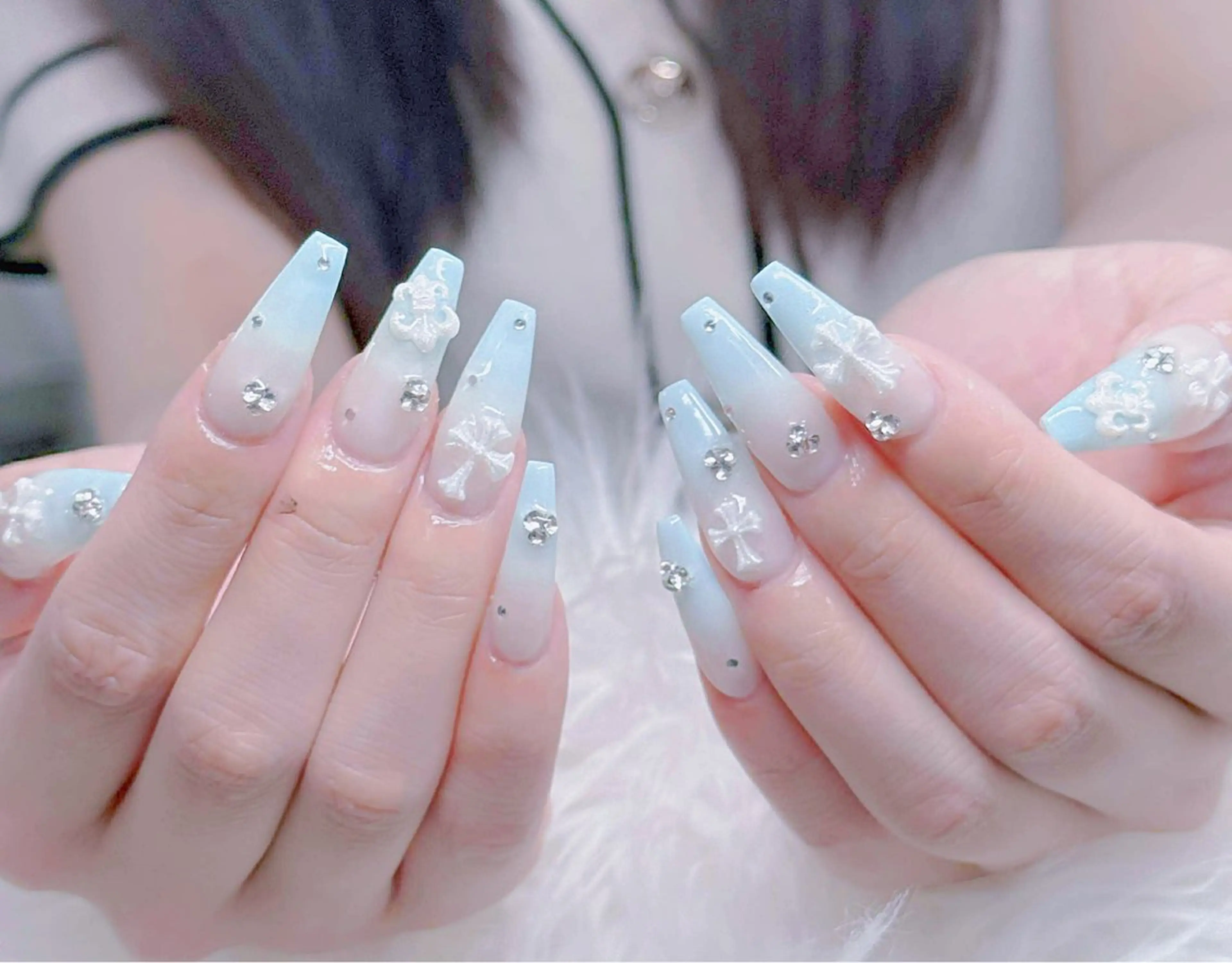 ネイル チークネイル 長さ出し フレンチネイル ジェルネイル ガラスフレンチ ハンドネイル anh nail anne🤍のネイルデザイン