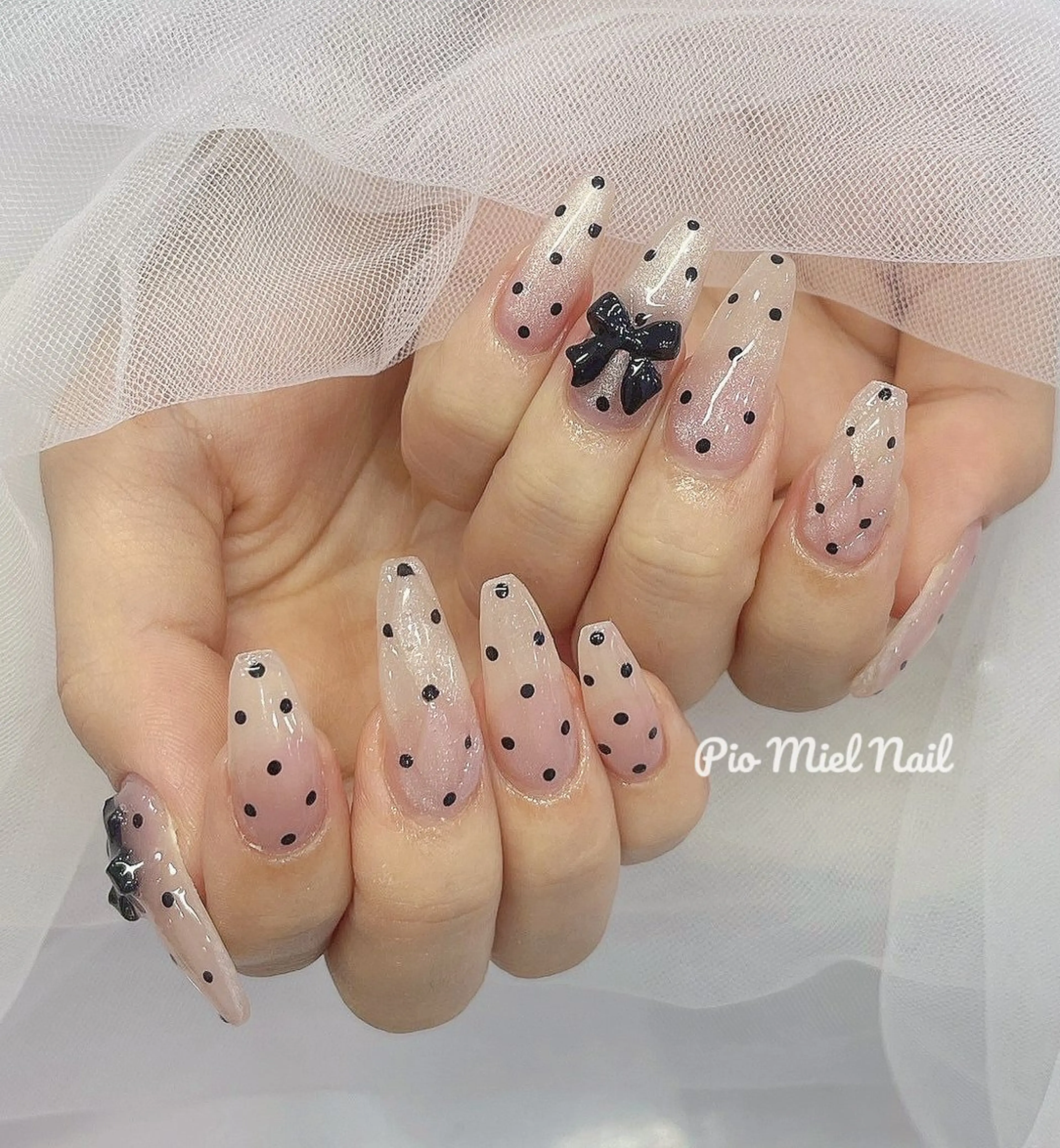 セミロング ハンドネイル ハンドケア Pio Mielのネイルデザイン