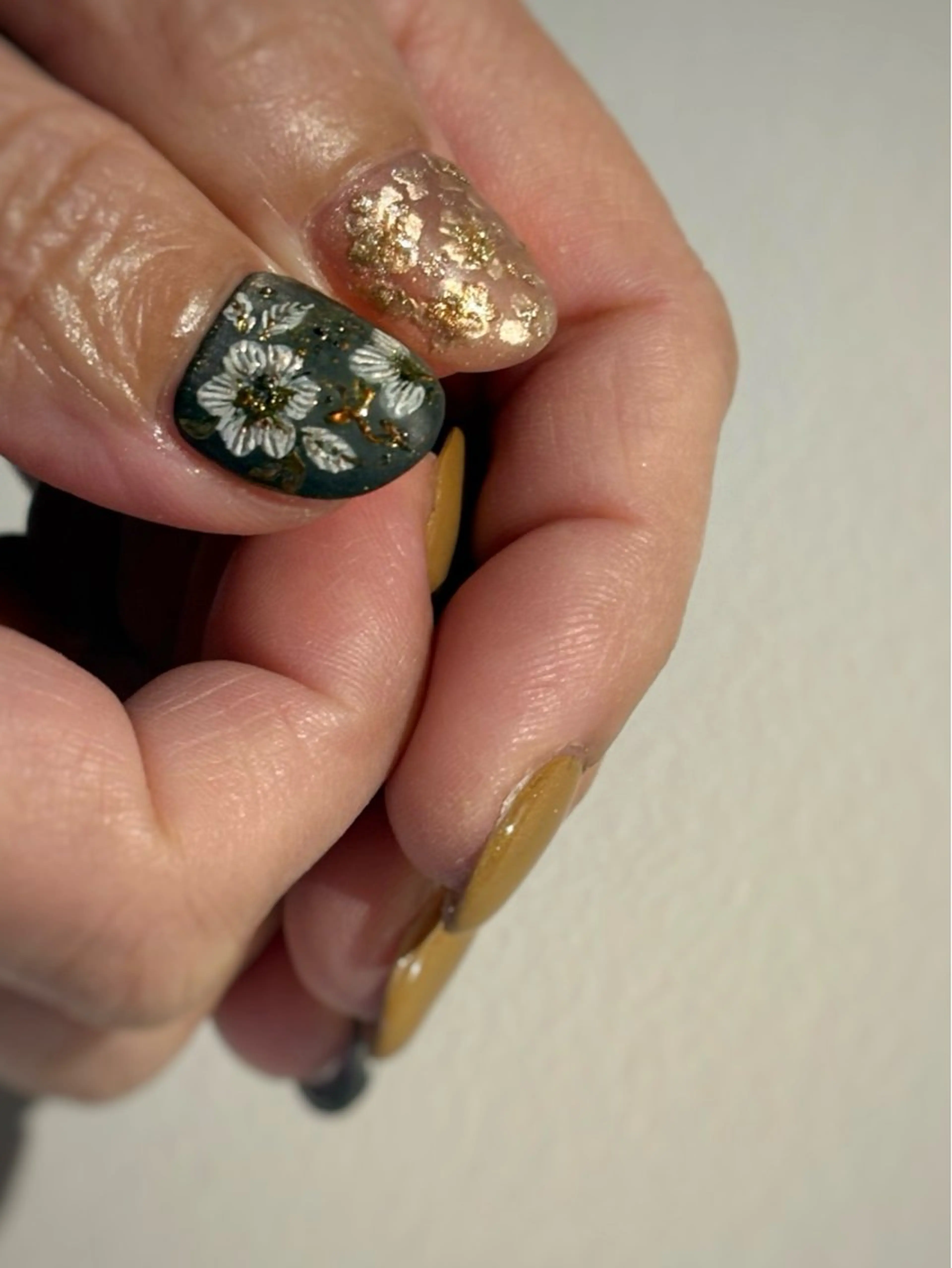 ネイル ハンドネイル FIORITURA Maikoのネイルデザイン