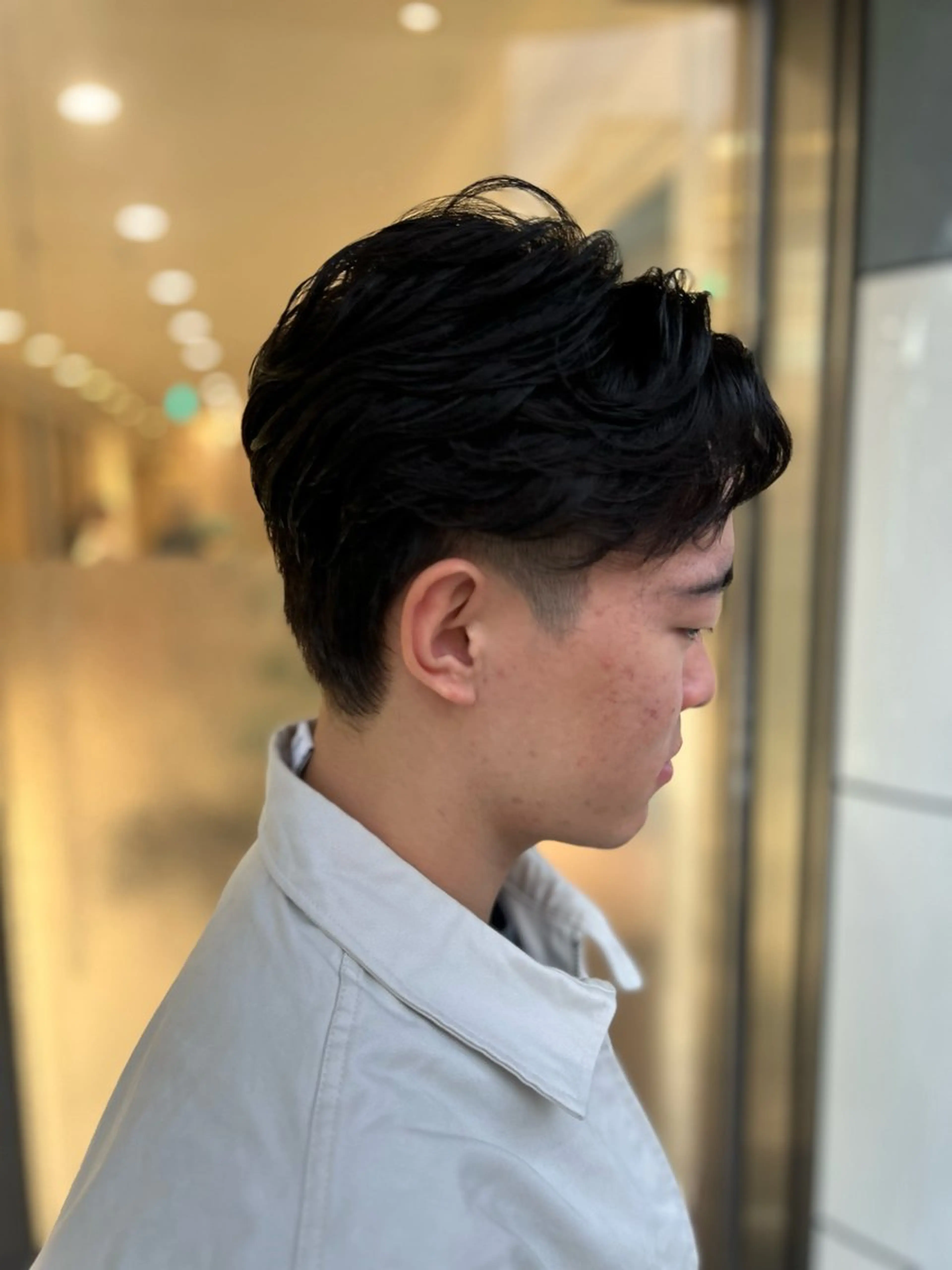 ショート パーマ メンズ カット パーマ ヘアセット ハイトーン× デザイン　Runoのヘアスタイル