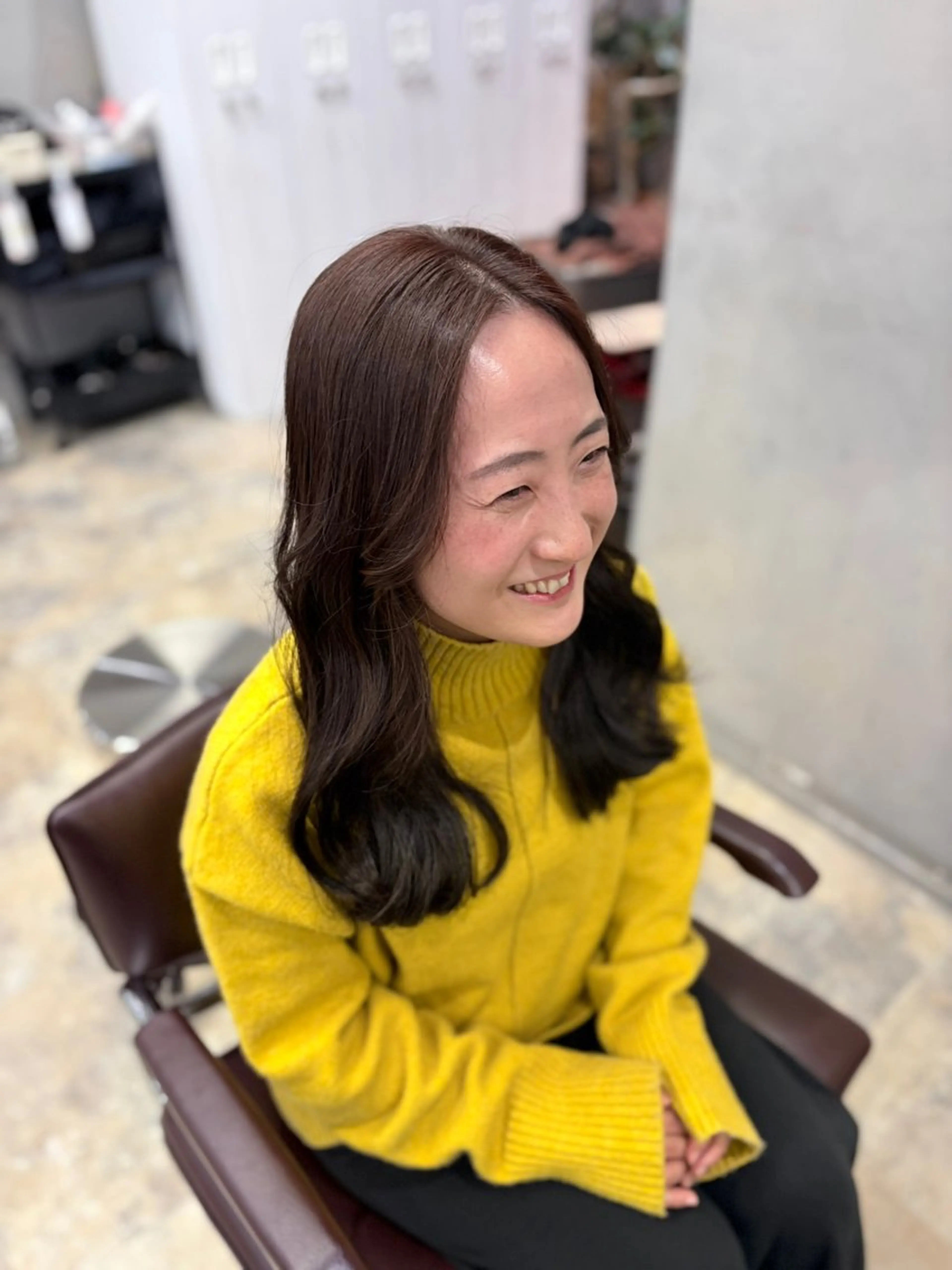 セミロング カット ヘアカラー 寺下 璃桜のヘアスタイル