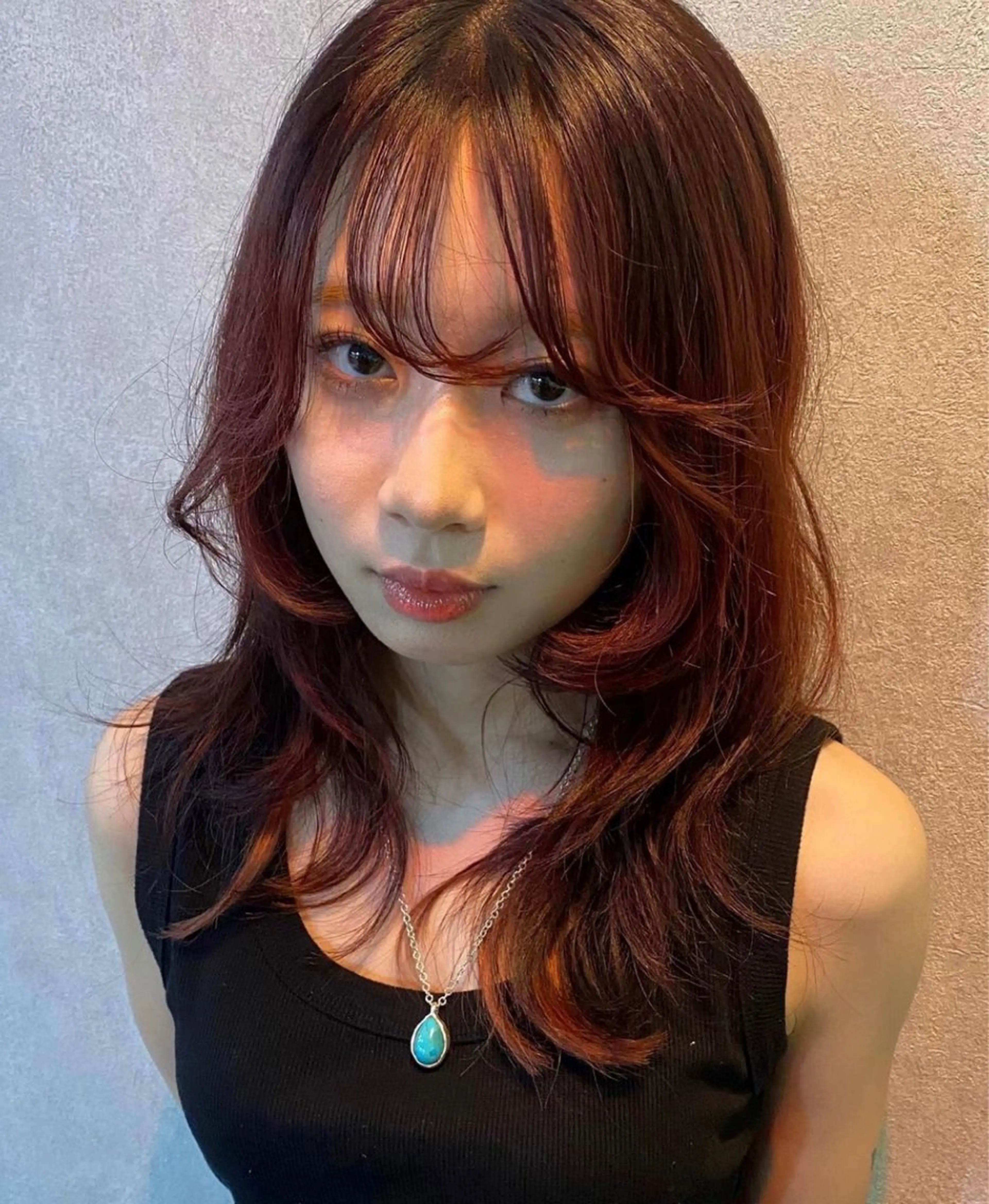 セミロング カラー ケアブリーチ/派手髪 ハイトーン/ナナのヘアスタイル