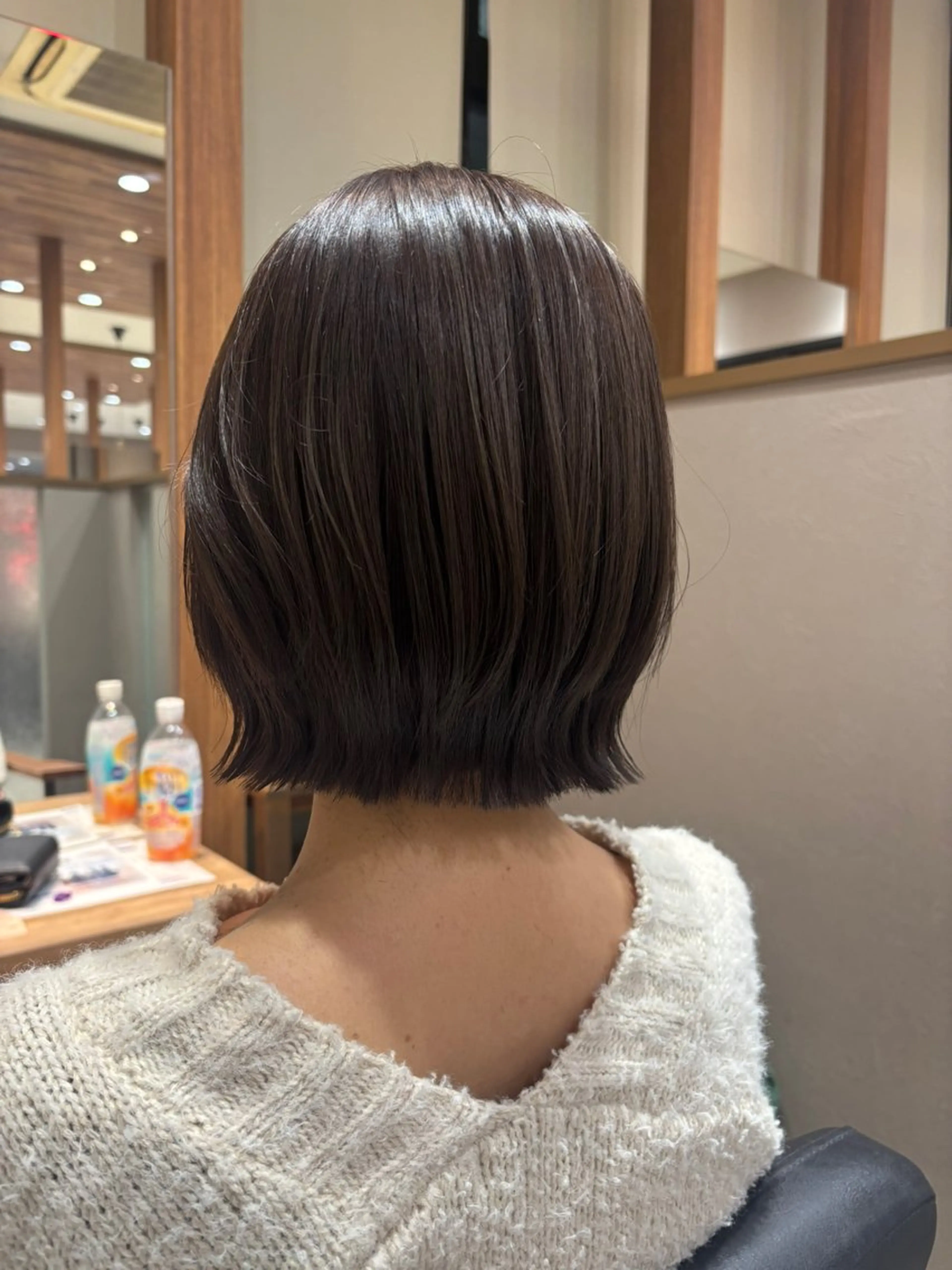 ミディアム 小嶺 歩夏のヘアスタイル
