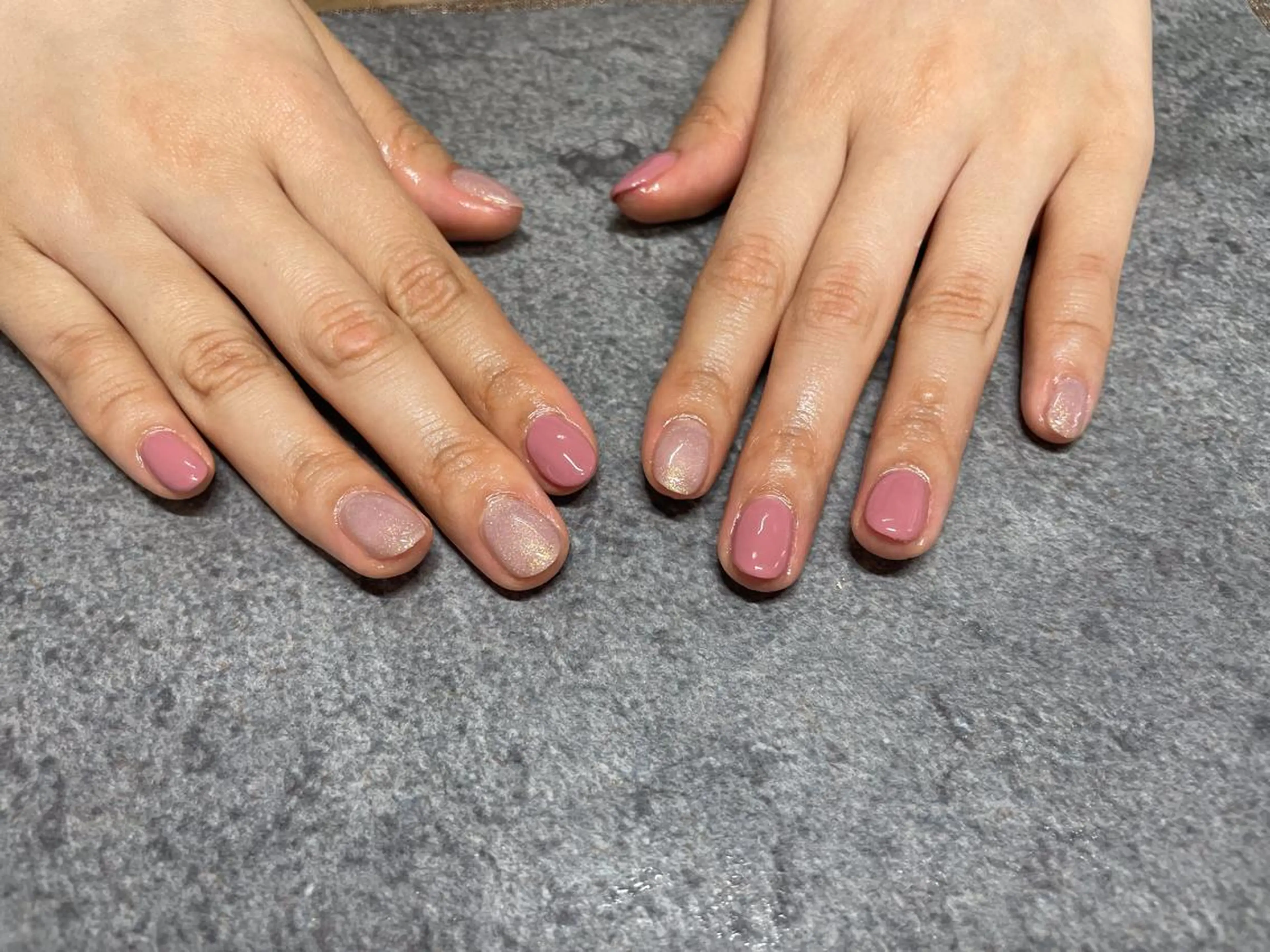 ネイル ワンカラーネイル ハンドネイル mogunail &blowのネイルデザイン