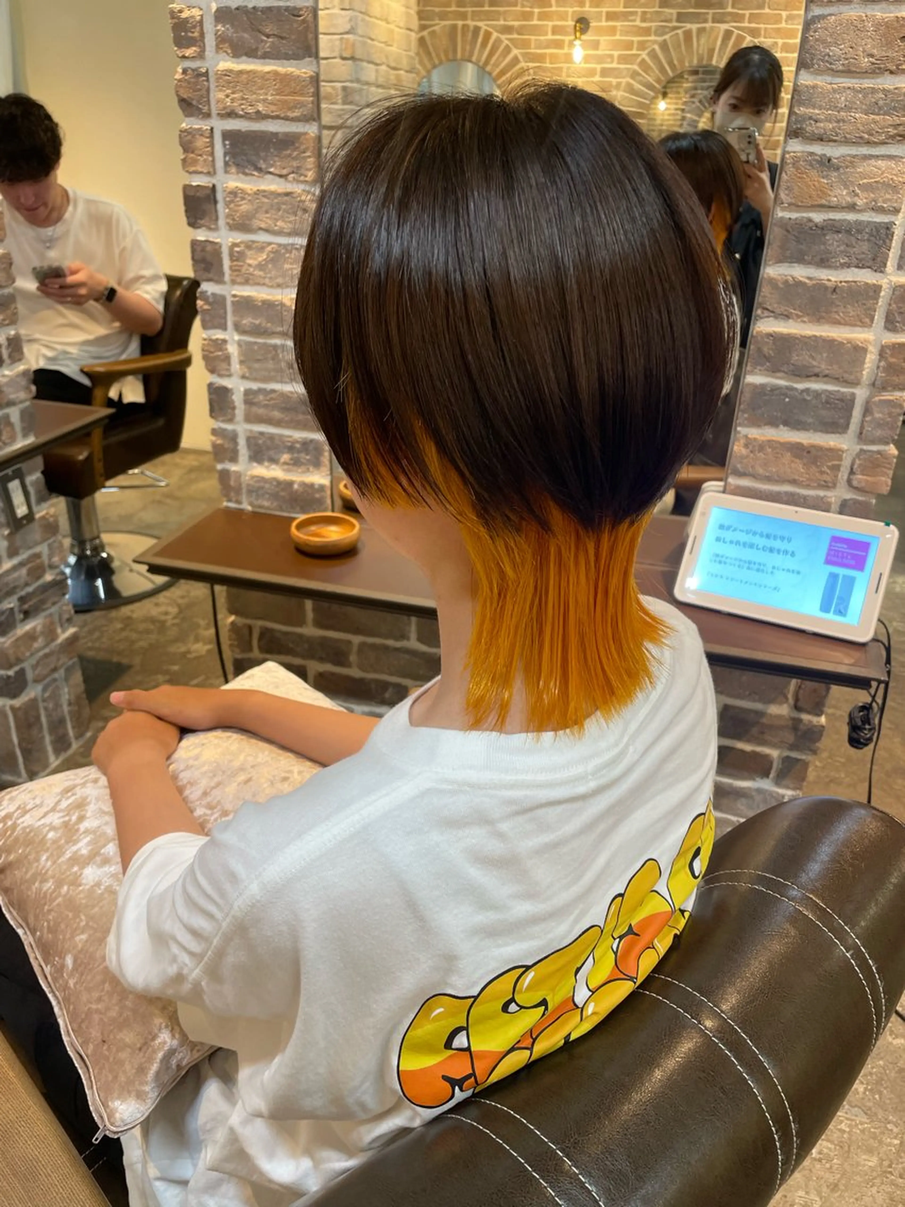 ミディアム カラー インナーカラー オレンジ ウルフカット ACROあべの店所属・艶カラー/インナー /グラデ/大西小百合のヘアスタイル