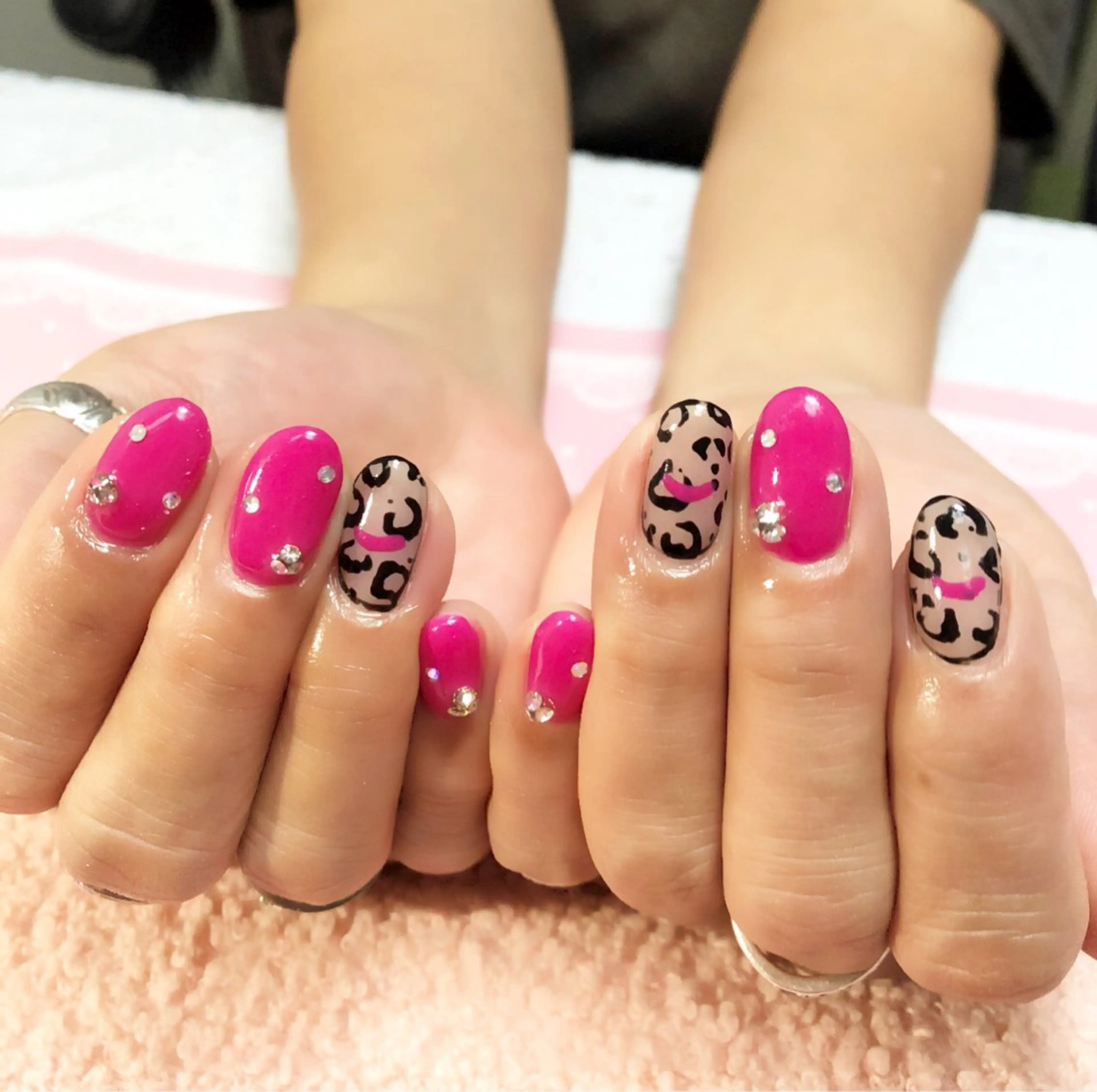 ネイル ＧＬAD グラットのネイルデザイン