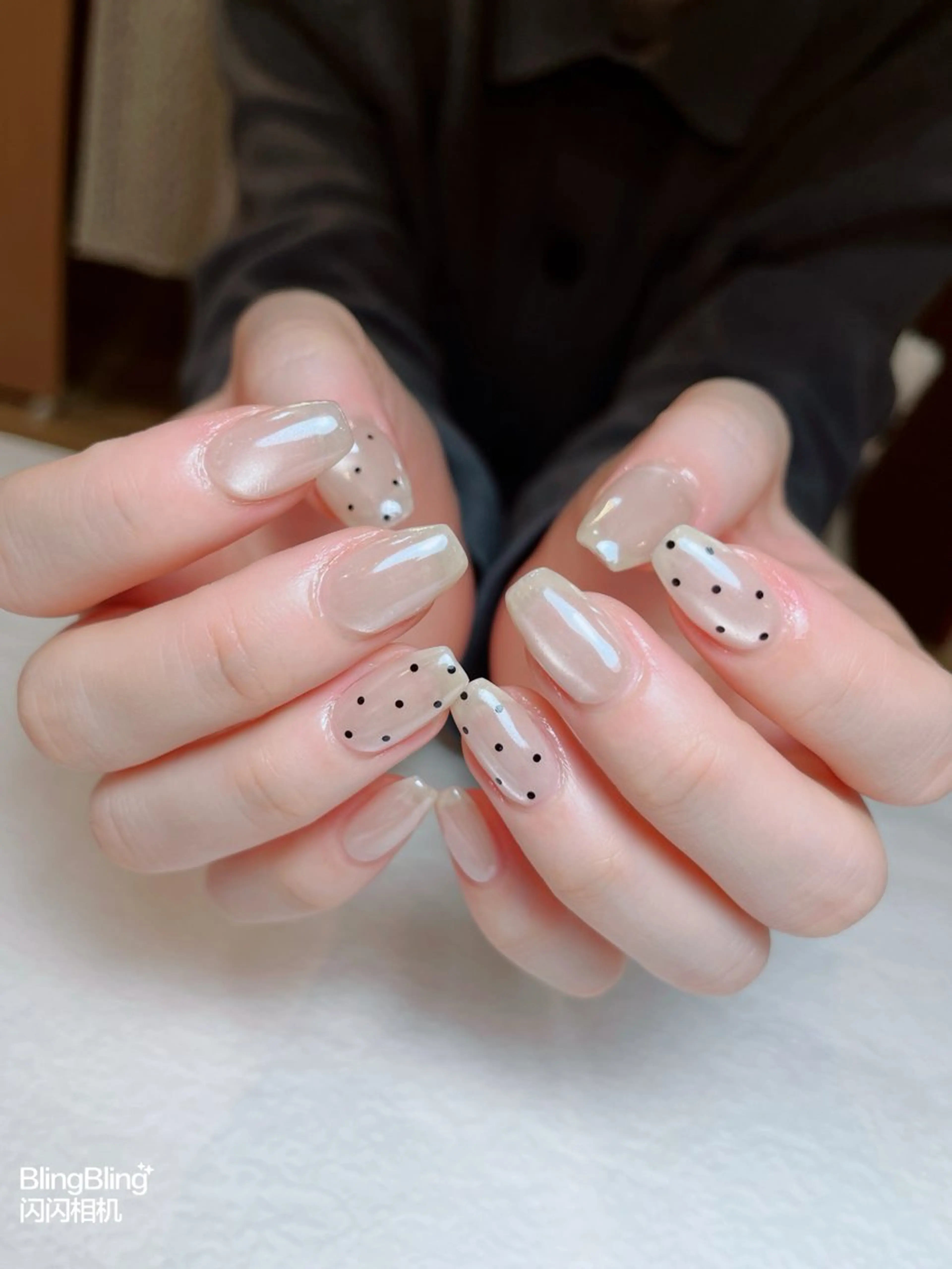 ネイル オーロラネイル ドット マグネットネイル ハンドネイル Floria nail salonのネイルデザイン