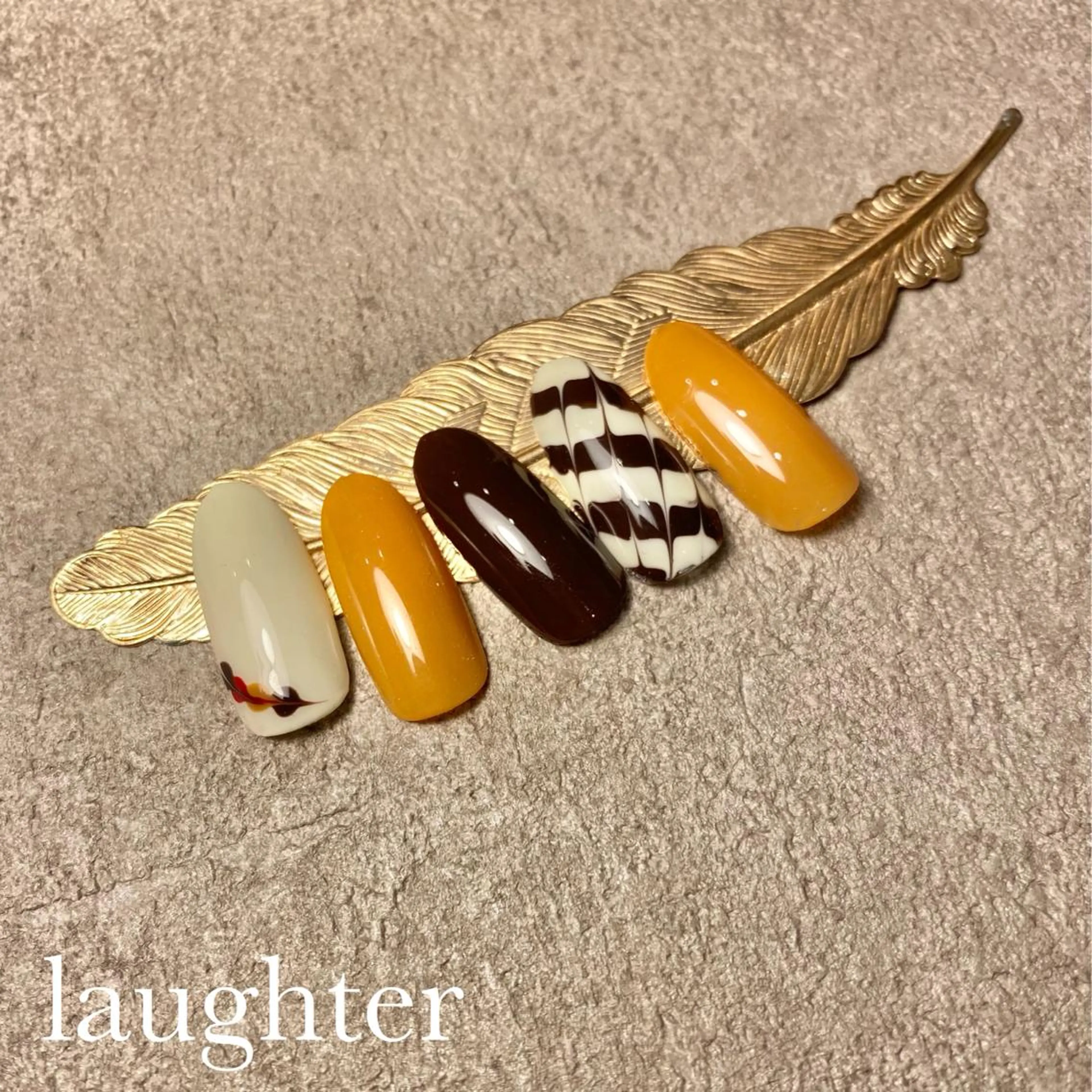 ネイル マグネットネイル ニュアンスネイル シンプルネイル バレンタイン ハンドネイル laughter nailのネイルデザイン