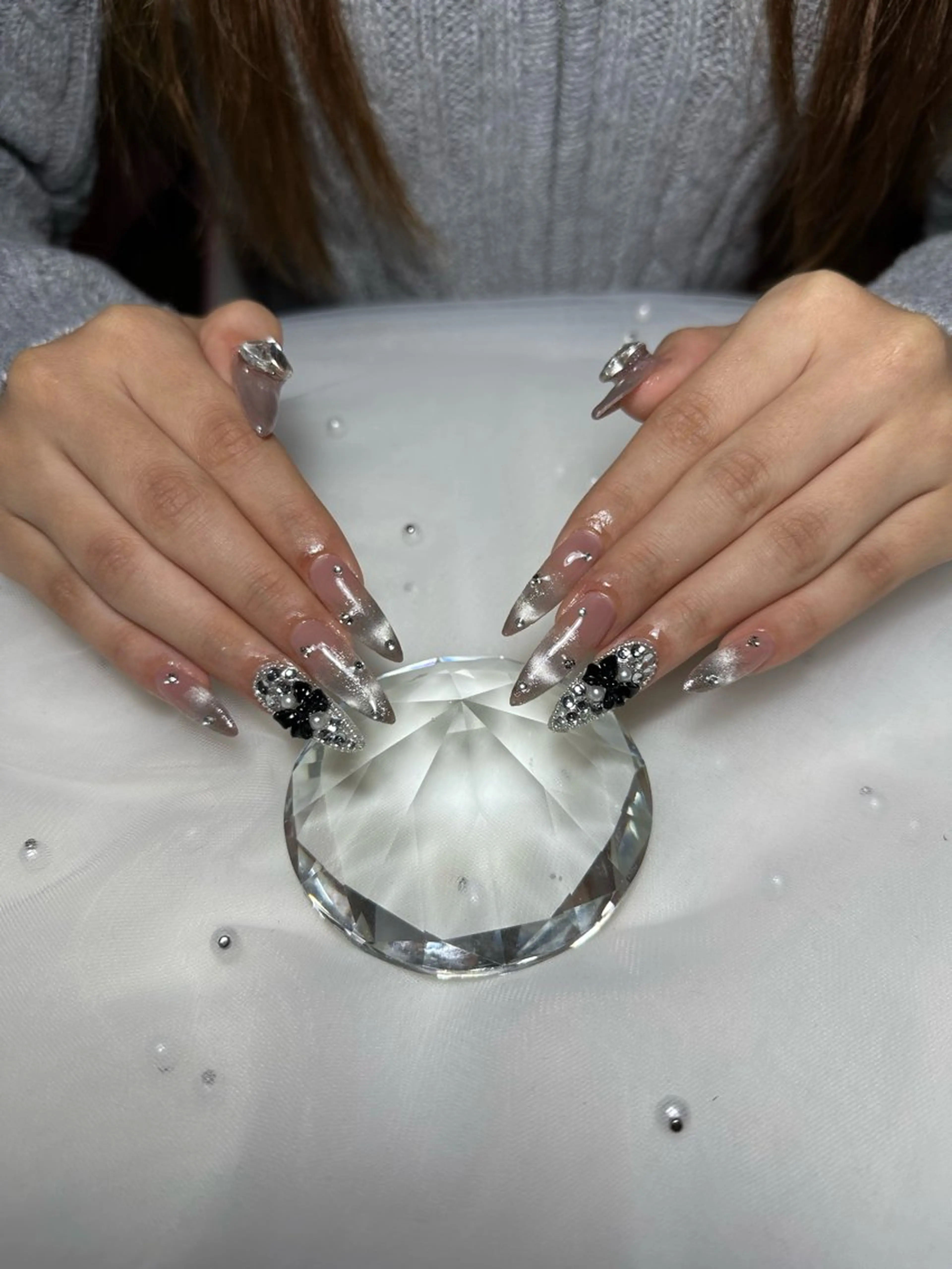 ネイル フレンチネイル グラデーション ロングネイル マグネットネイル マグネットフレンチ ハンドネイル pikarin nailsのネイルデザイン