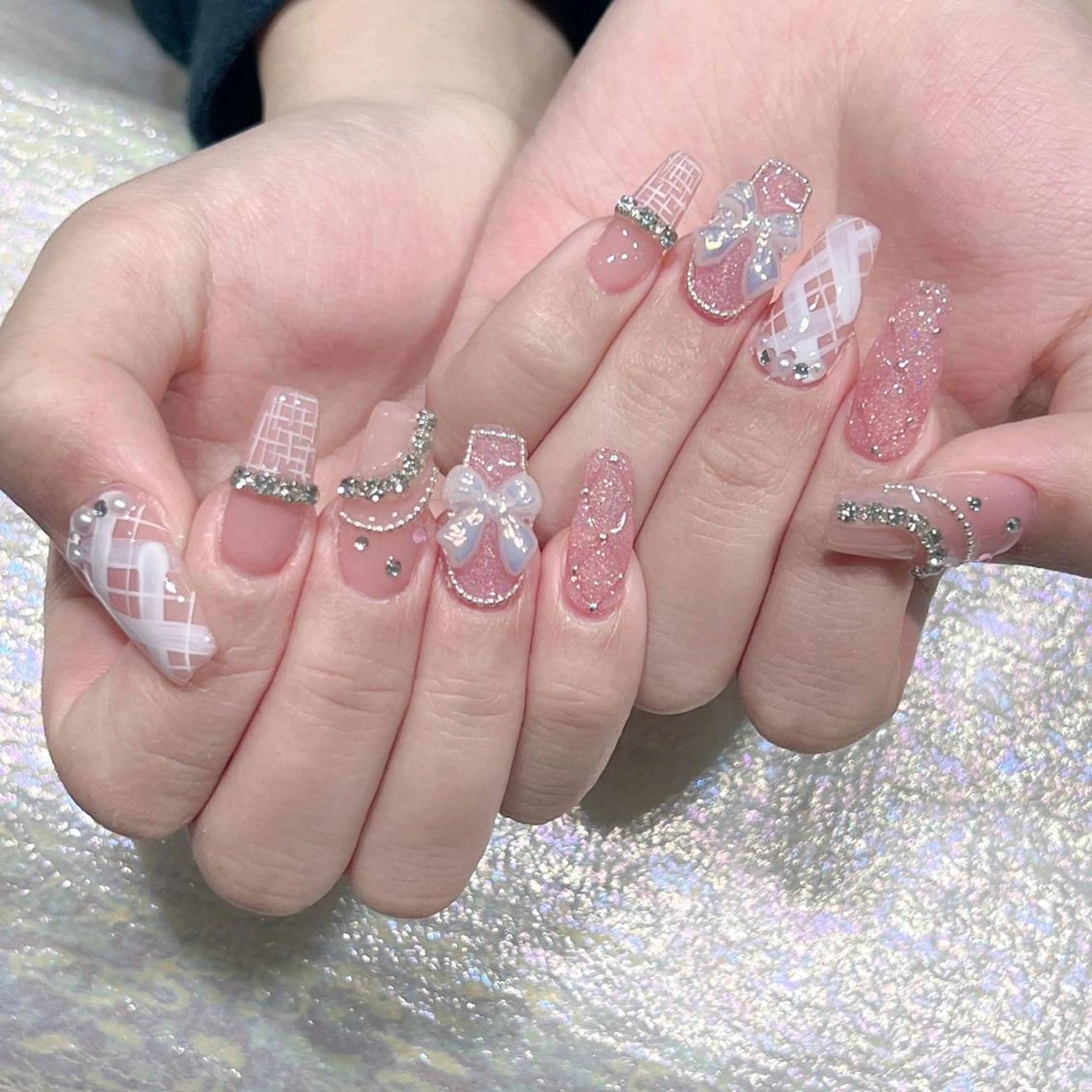 ネイル ハンドネイル Queens ひなのネイルデザイン