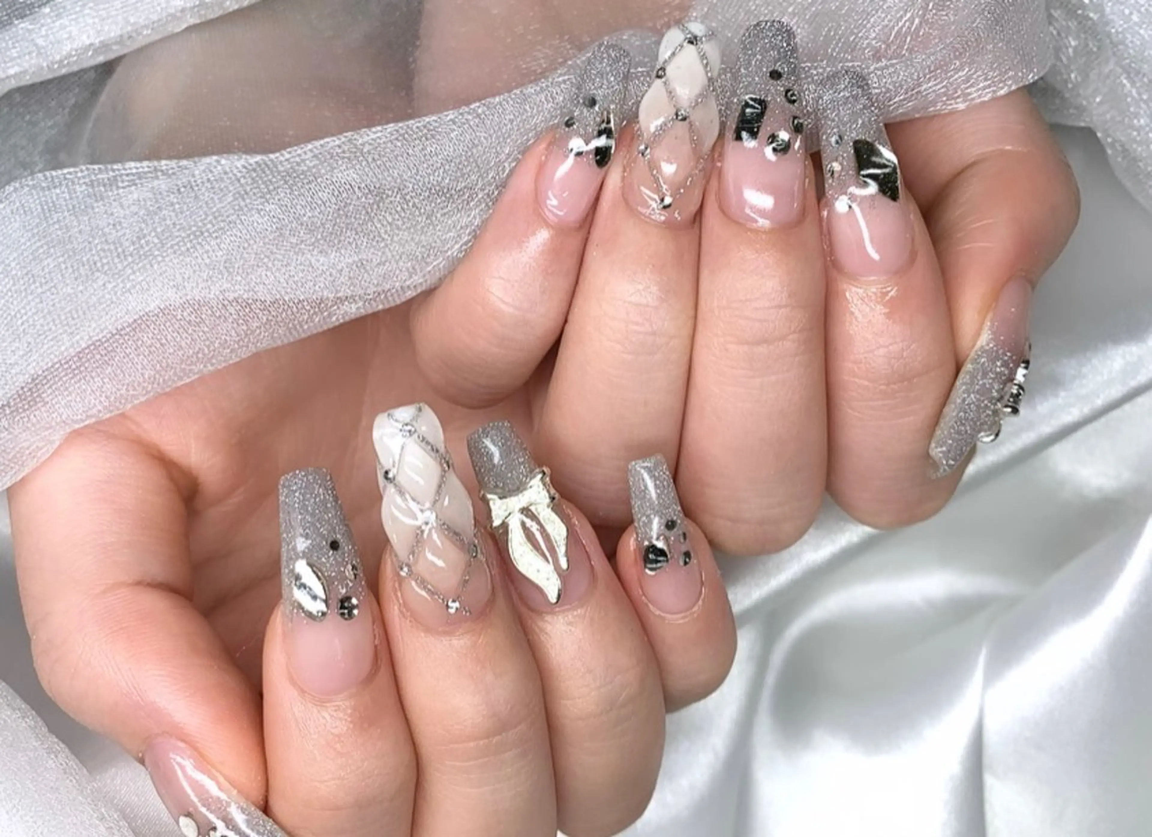 ネイル ハンドネイル Roi〈ロワ〉 Yume🎀のネイルデザイン