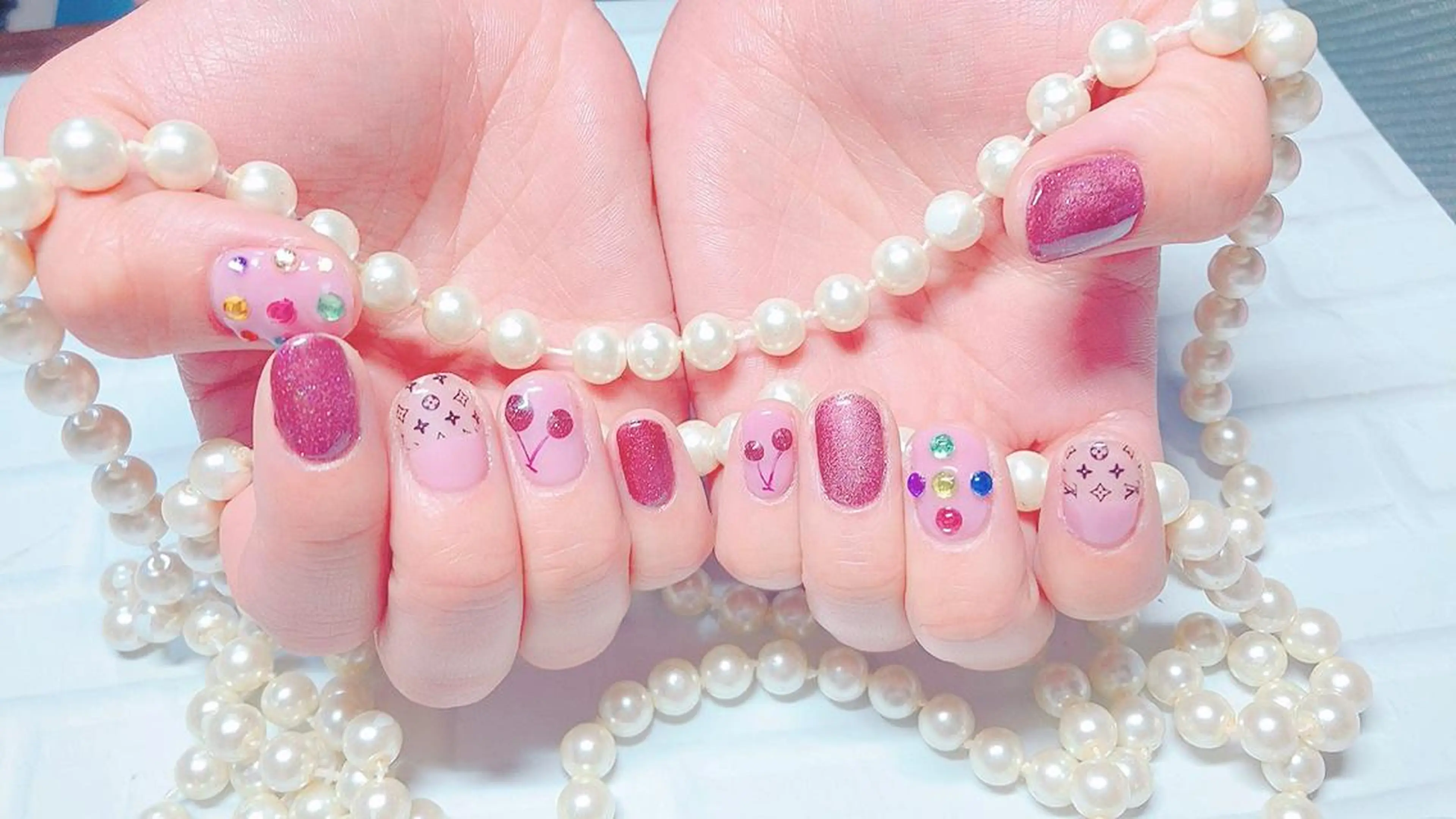 ネイル ハンドネイル ハンドケア ネイルサロン HARRYS所属・ネイル・脱毛サロン HARRYSのエステ・リラクイメージ