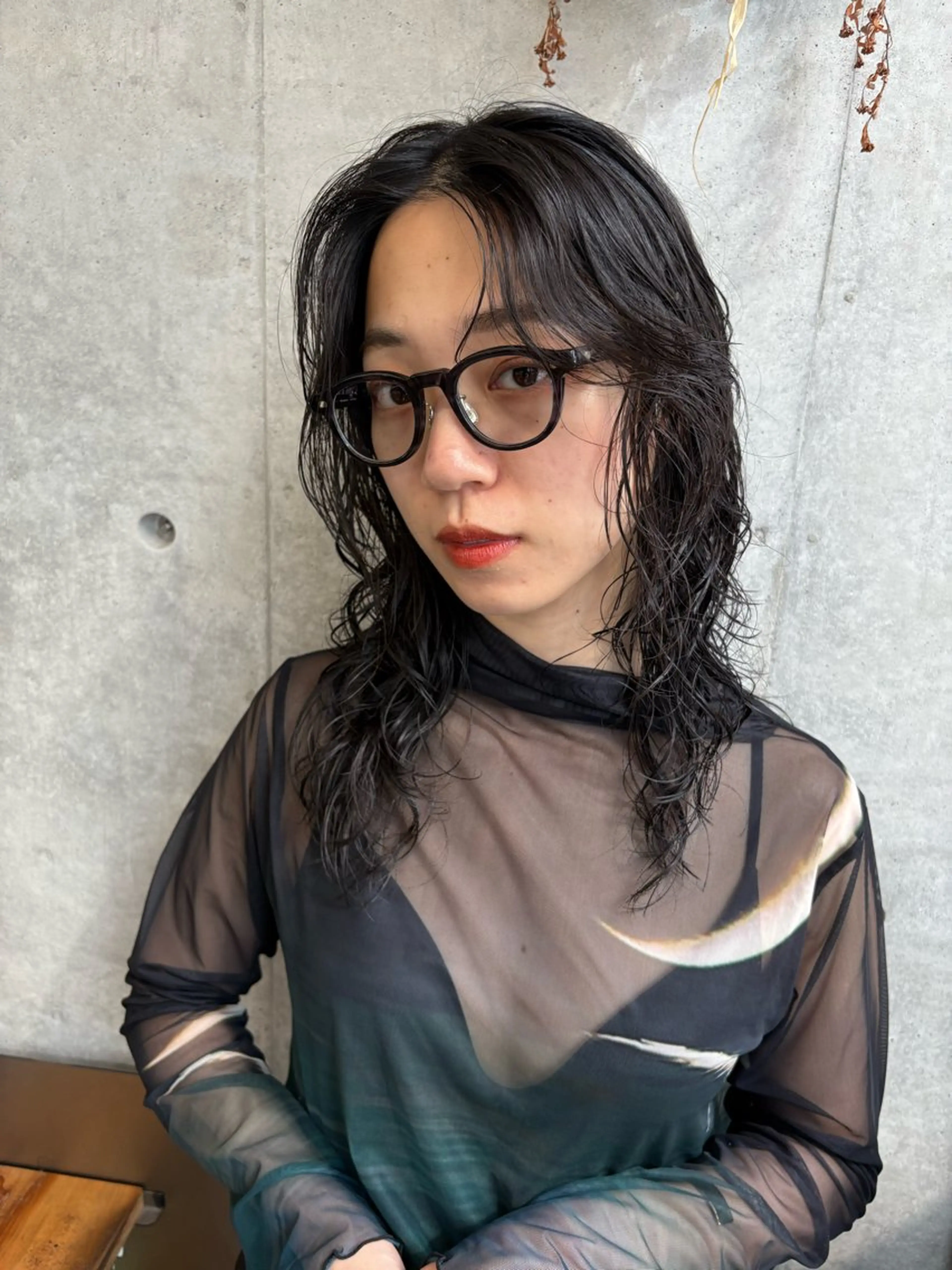 ミディアム パーマ ウルフカット カット ヘアカラー トリートメント 似合わせカット レイヤー/ボブのヘアスタイル