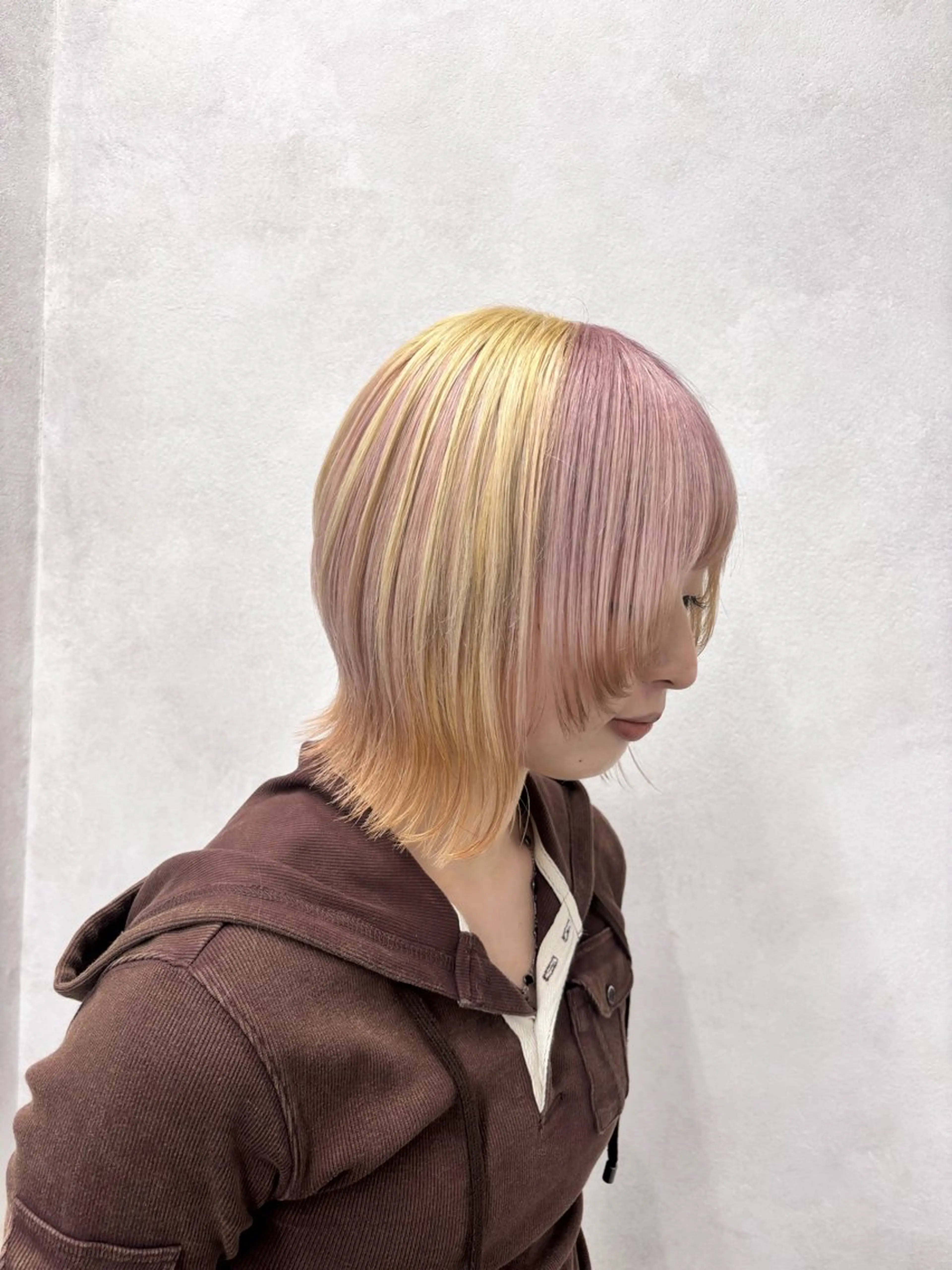 🌈ワンブリーチデザインカラー🌈➕1STEPトリートメント🫧の写真