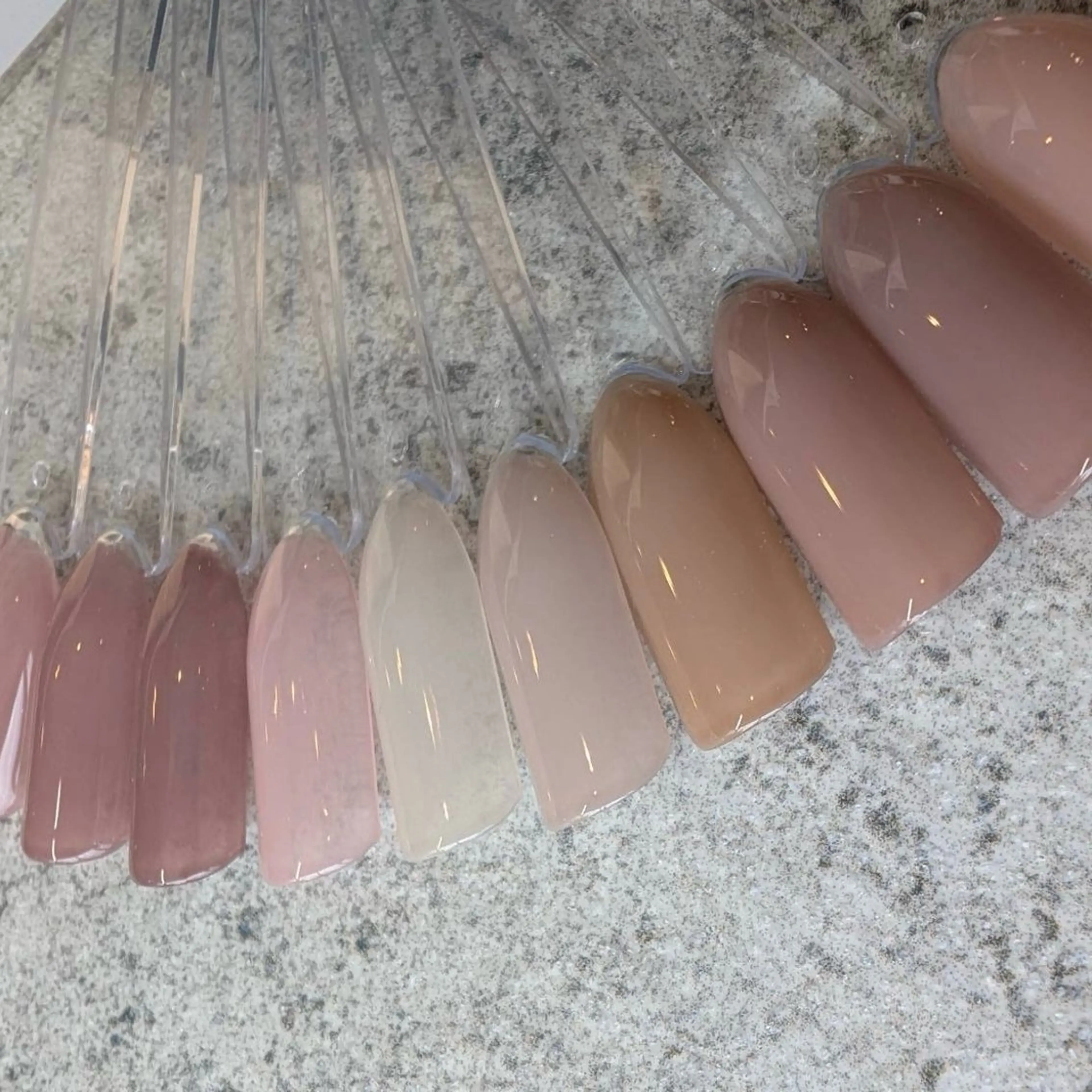 ネイル REJOUIR本陣 hirayamaのヘアスタイル