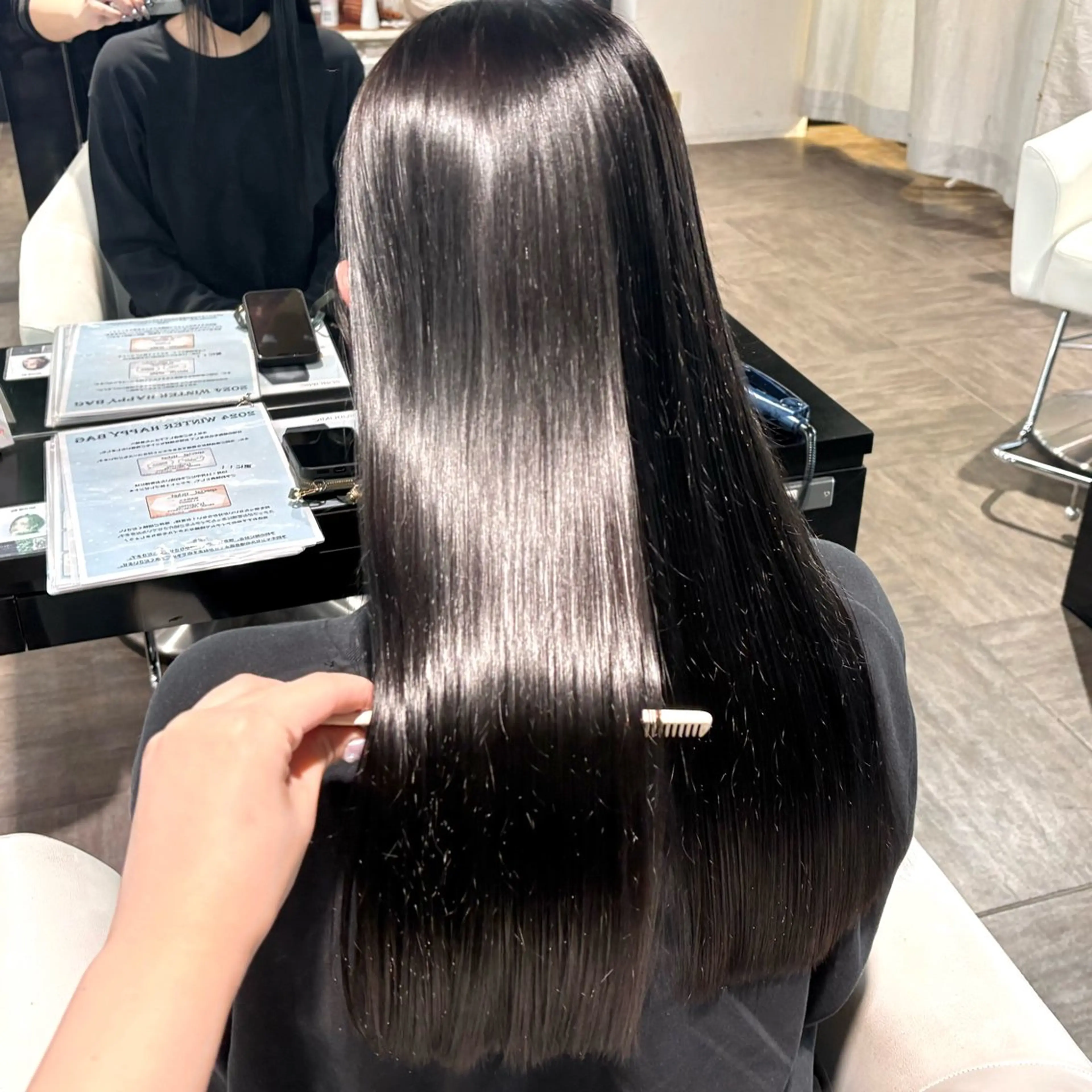 ロング カラー 髪質改善 縮毛矯正 トリートメント カット 縮毛矯正 トリートメント 🖤大人可愛い⌇ 𝐑 𝐈 𝐎🖤のヘアスタイル