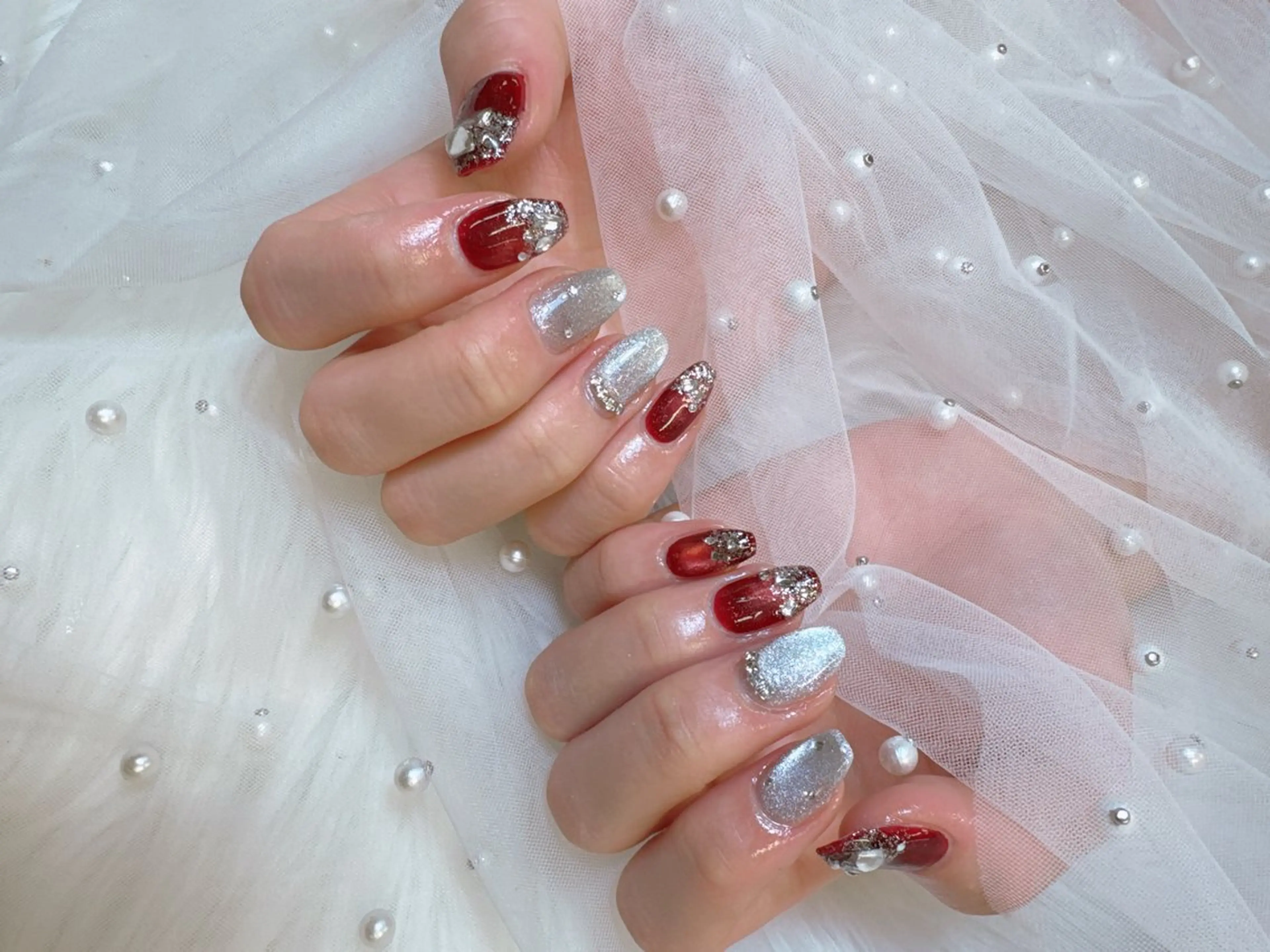 ネイル フレンチネイル キラキラネイル 韓国ネイル 持ち込み 春ネイル ハンドネイル Queeens nailのネイルデザイン