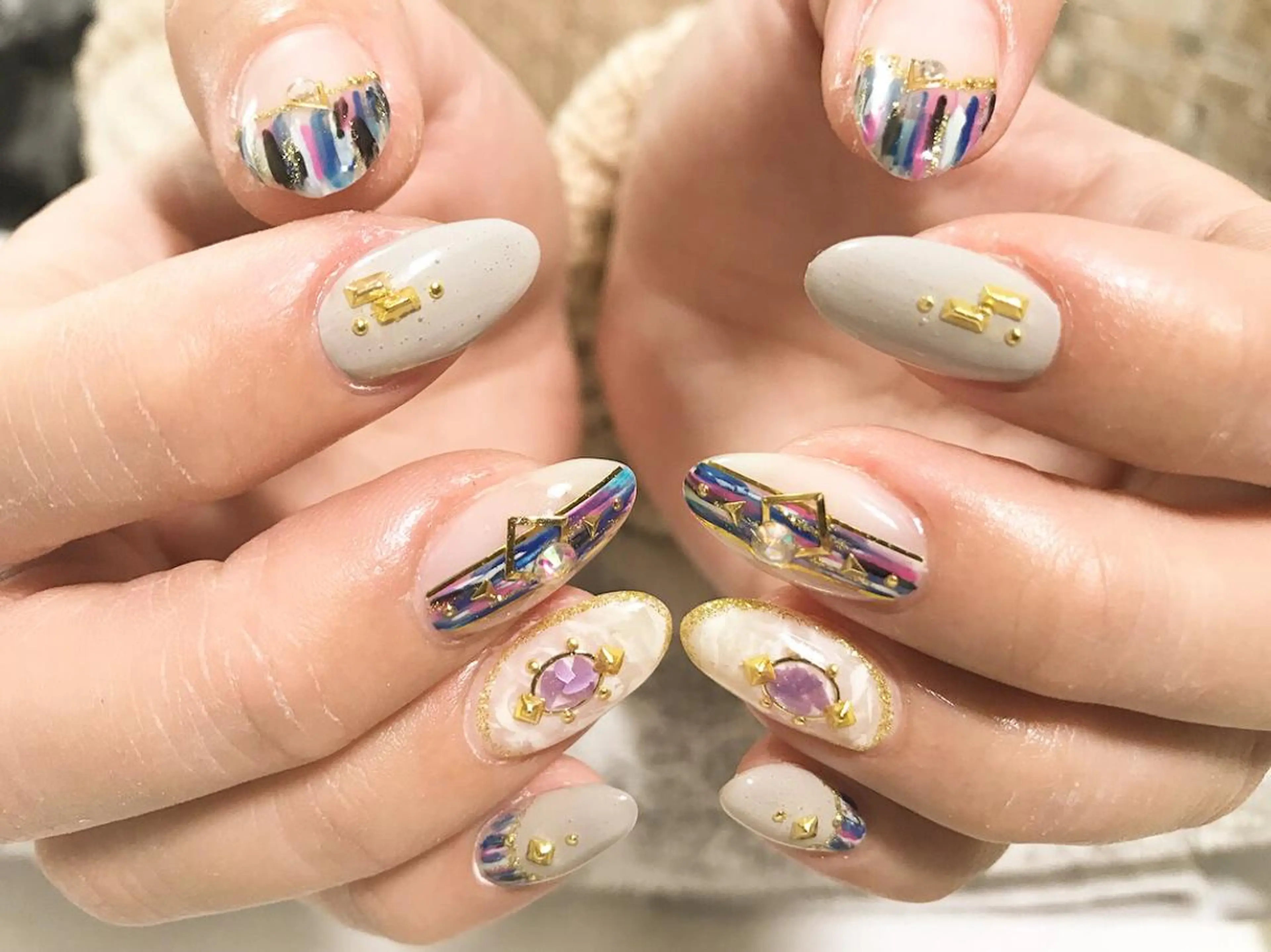 ネイル フットネイル シンプルネイル 春ネイル ホワイト 冬ネイル ハンドネイル nail fufla ♡yamane♡のネイルデザイン