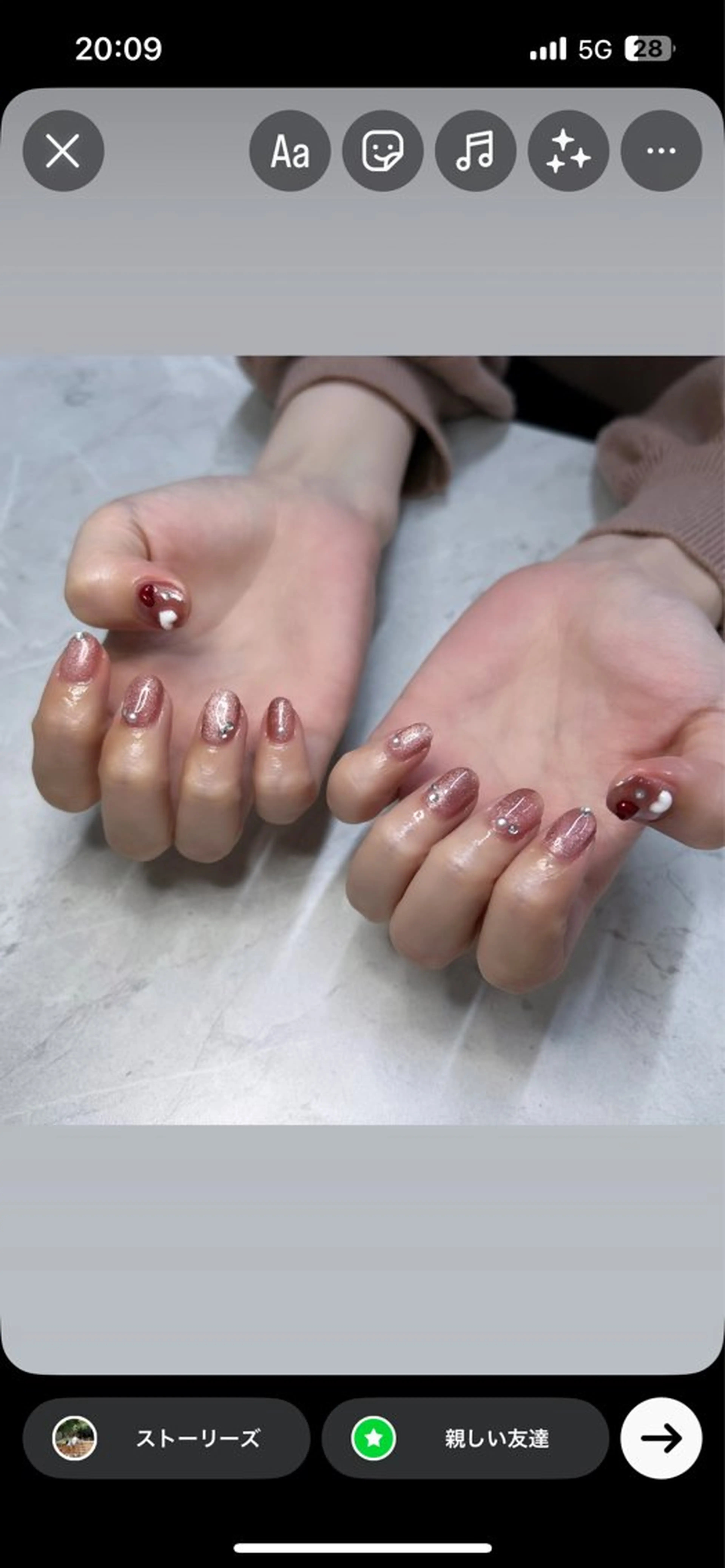 ネイル sol. ¨̮ 𓇼 yunaのネイルデザイン