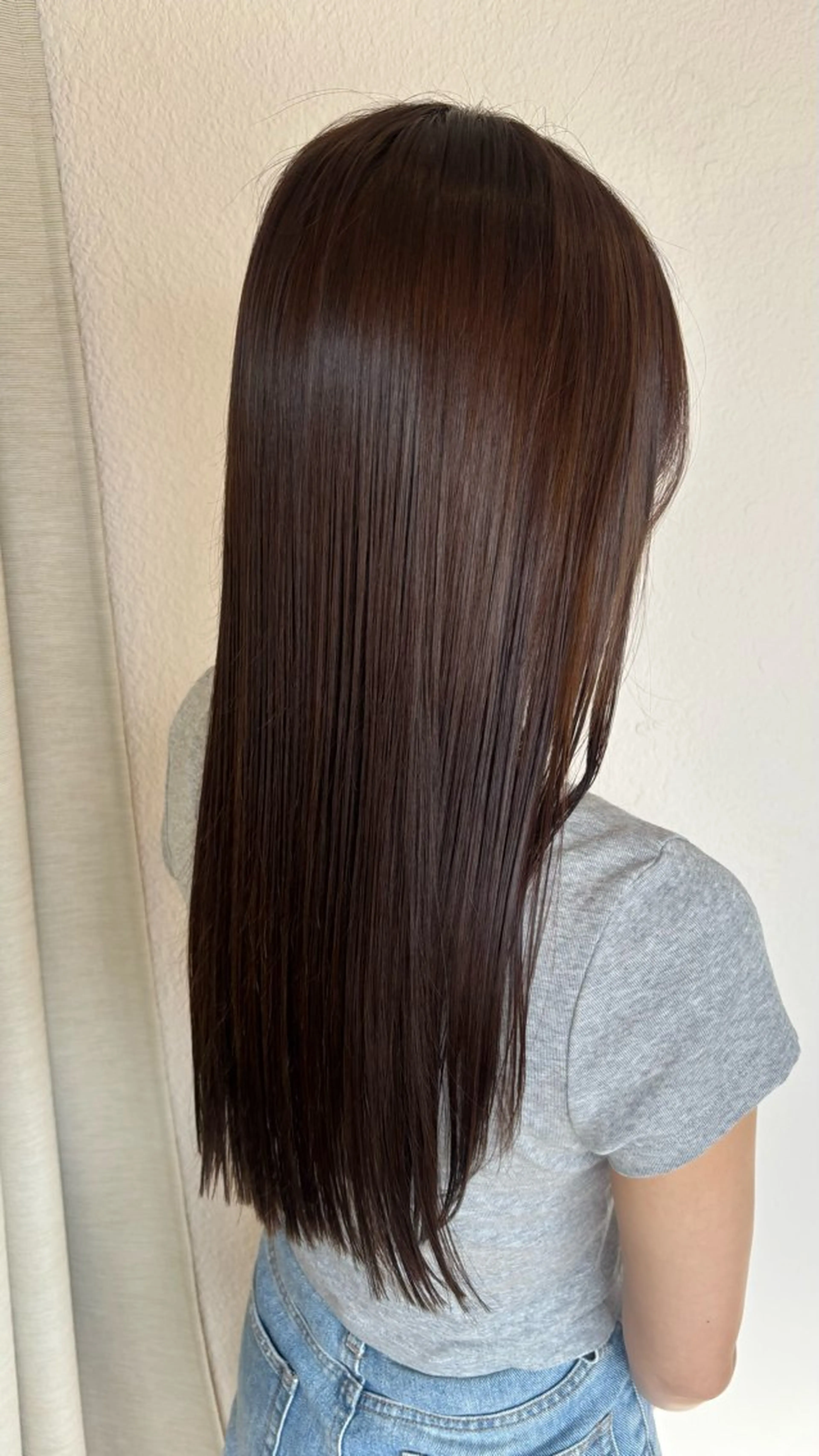 カラー 廣田 真依のヘアスタイル