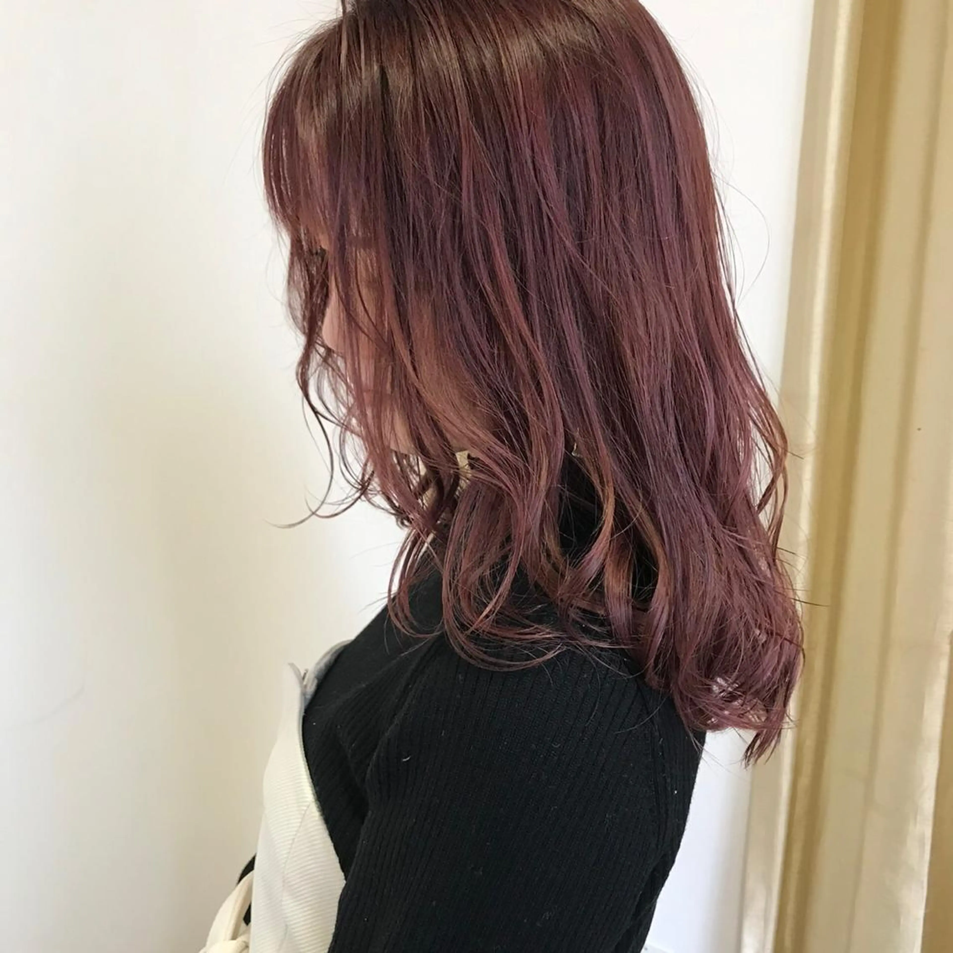 ミディアム カラー ピンクカラー カット 縮毛矯正 トリートメント Tamagawa Sakiのヘアスタイル