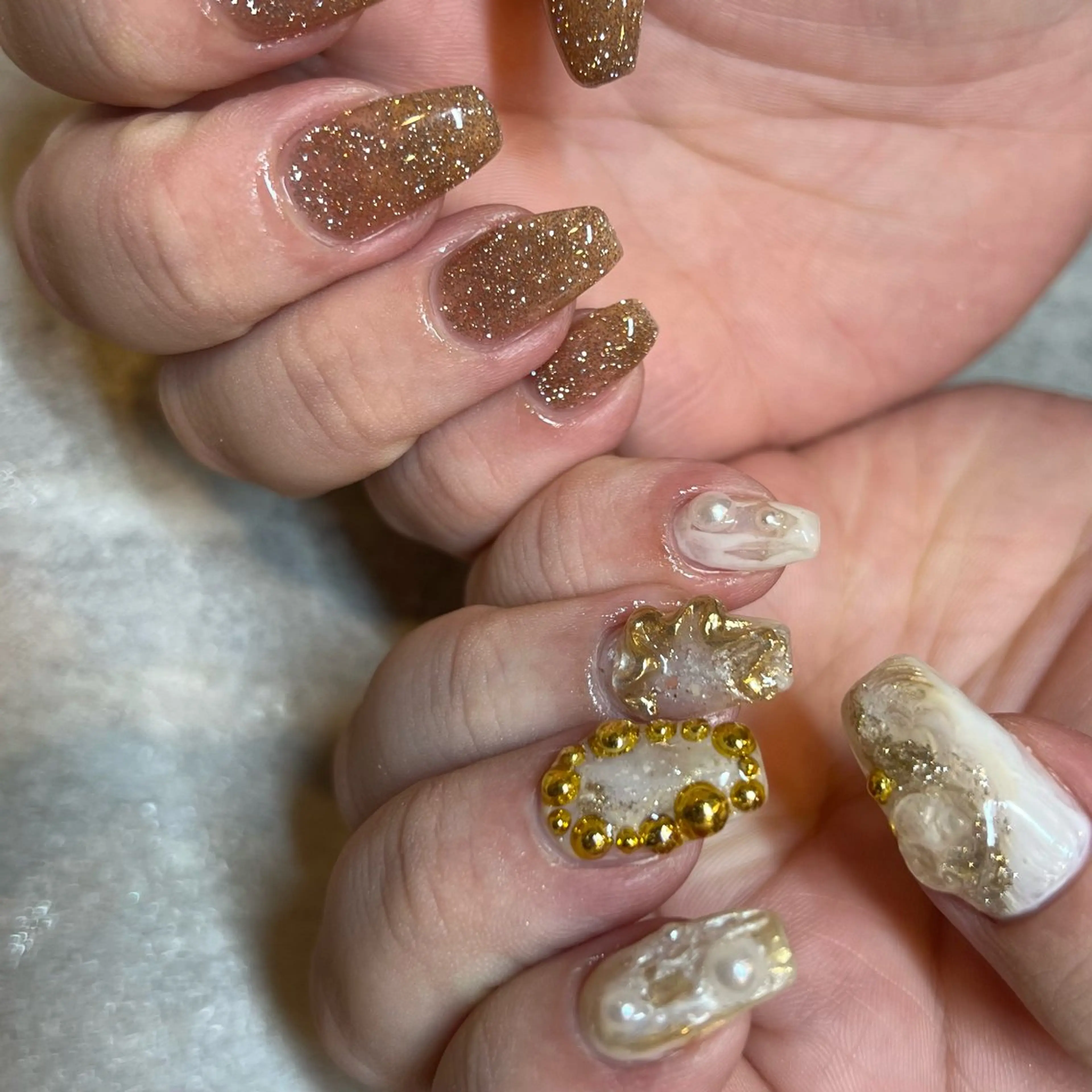 ネイル ハンドネイル フットネイル U'i ｳｲのネイルデザイン