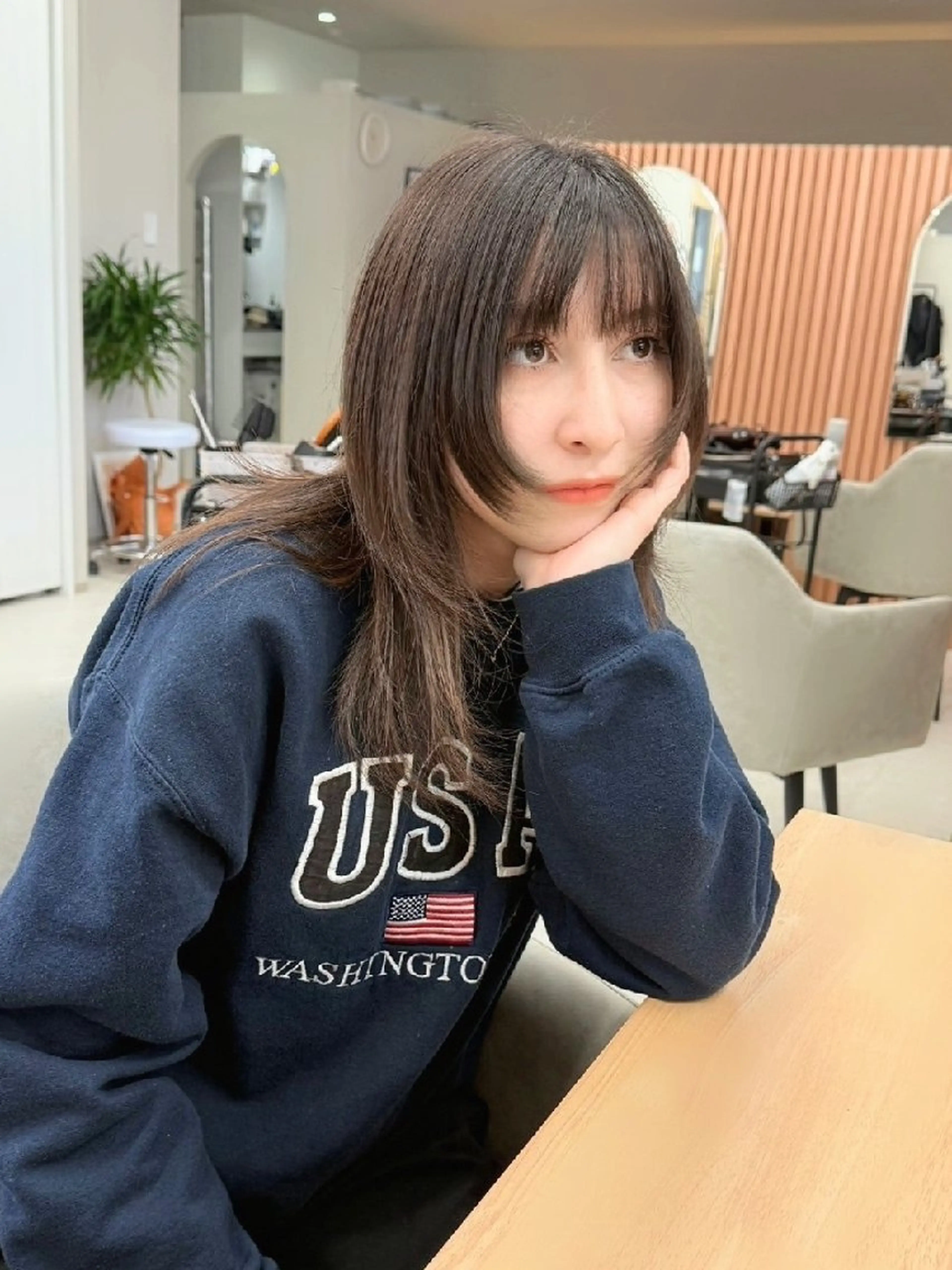 ミディアム 顔周りカット レイヤーカット ウルフカット ウルフレイヤー -Cream- クリーム町田店のヘアスタイル