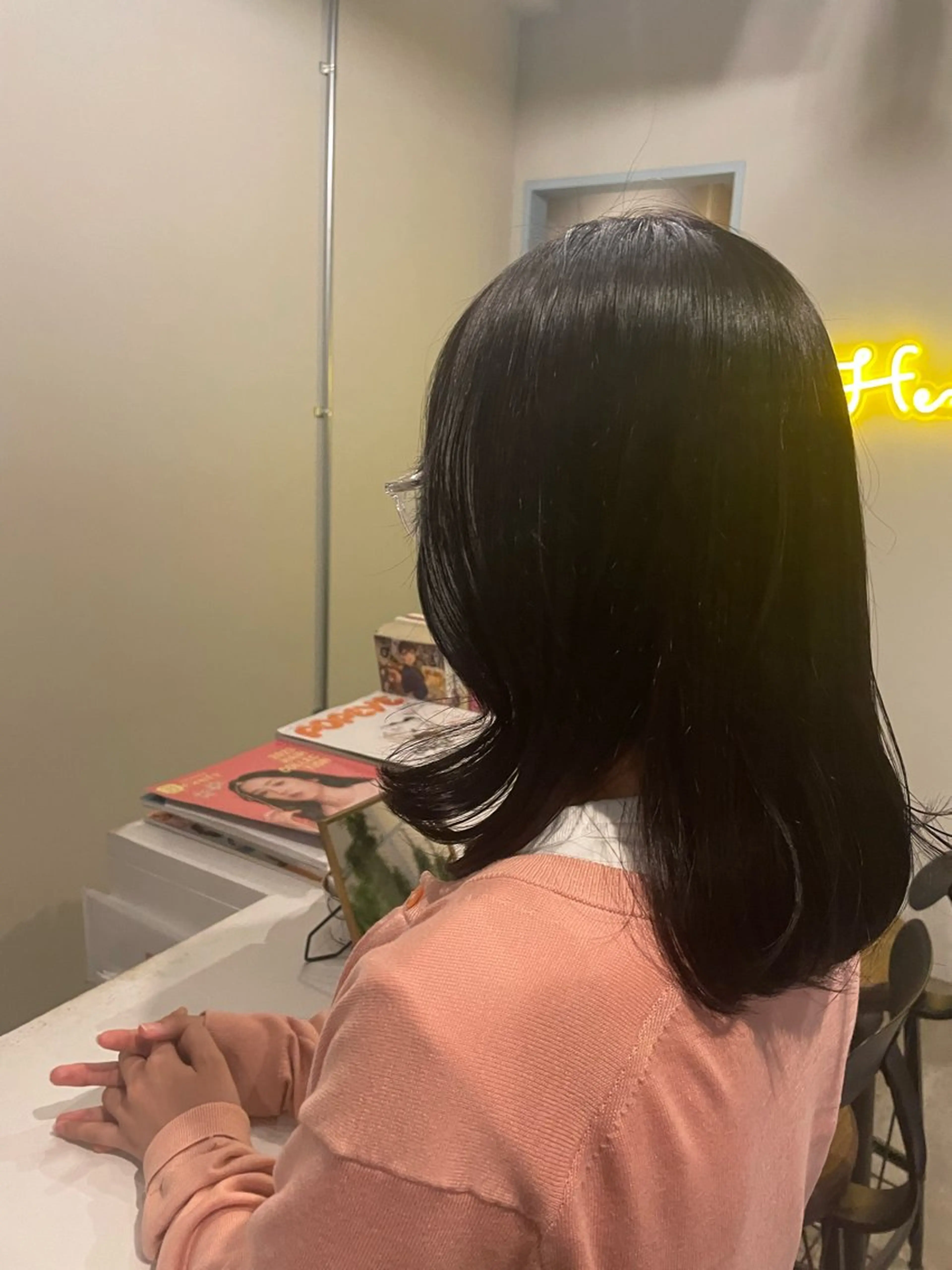 ミディアム Heath所属・Heath 姪浜 ⌇フタバのヘアスタイル