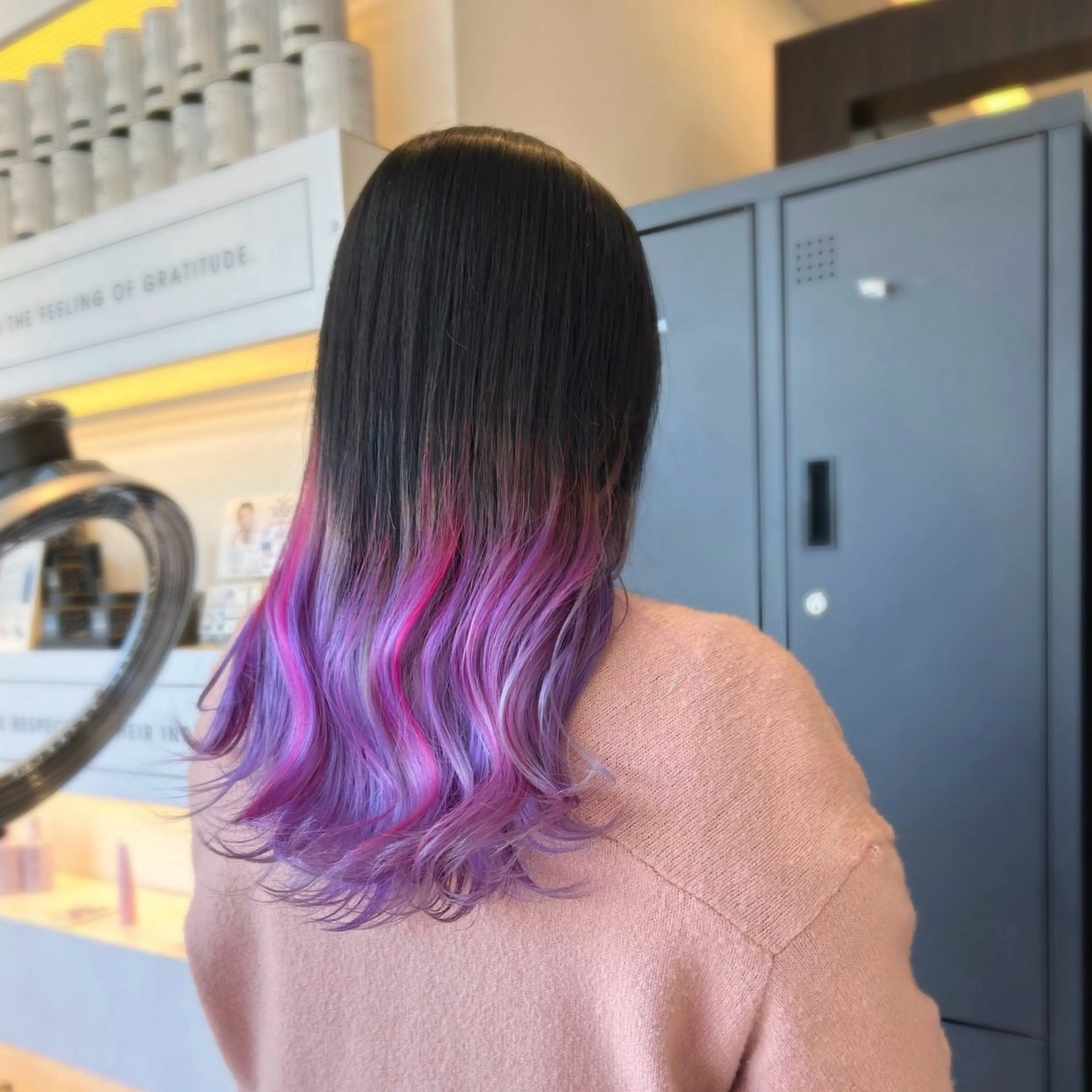 ロング カラー ブリーチ グラデーションカラー ピンクカラー パープルカラー トリートメント mei 撮影モデル募集中！のヘアスタイル
