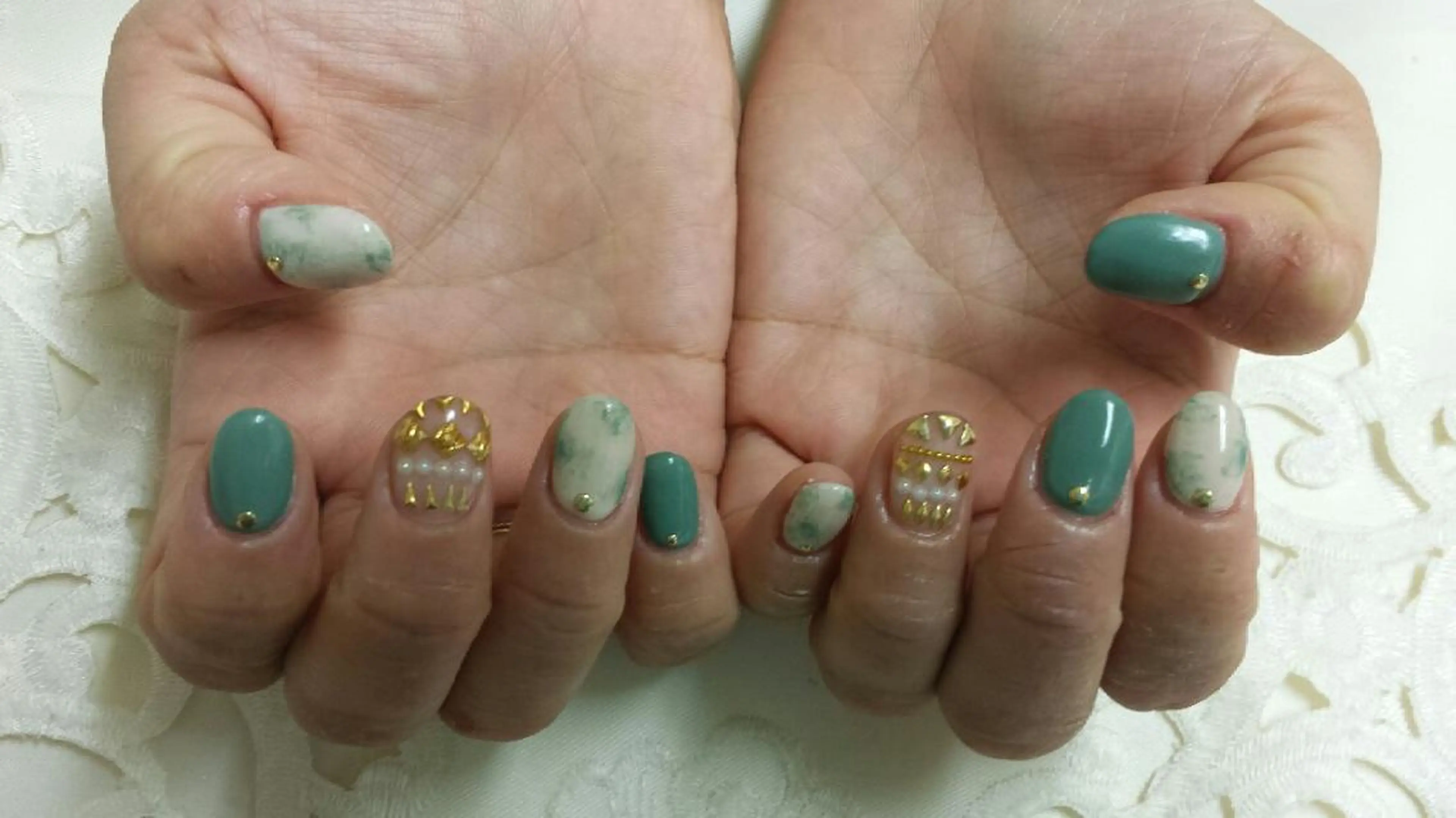 ネイル 河野ちえ (雑誌掲載サロン)のネイルデザイン