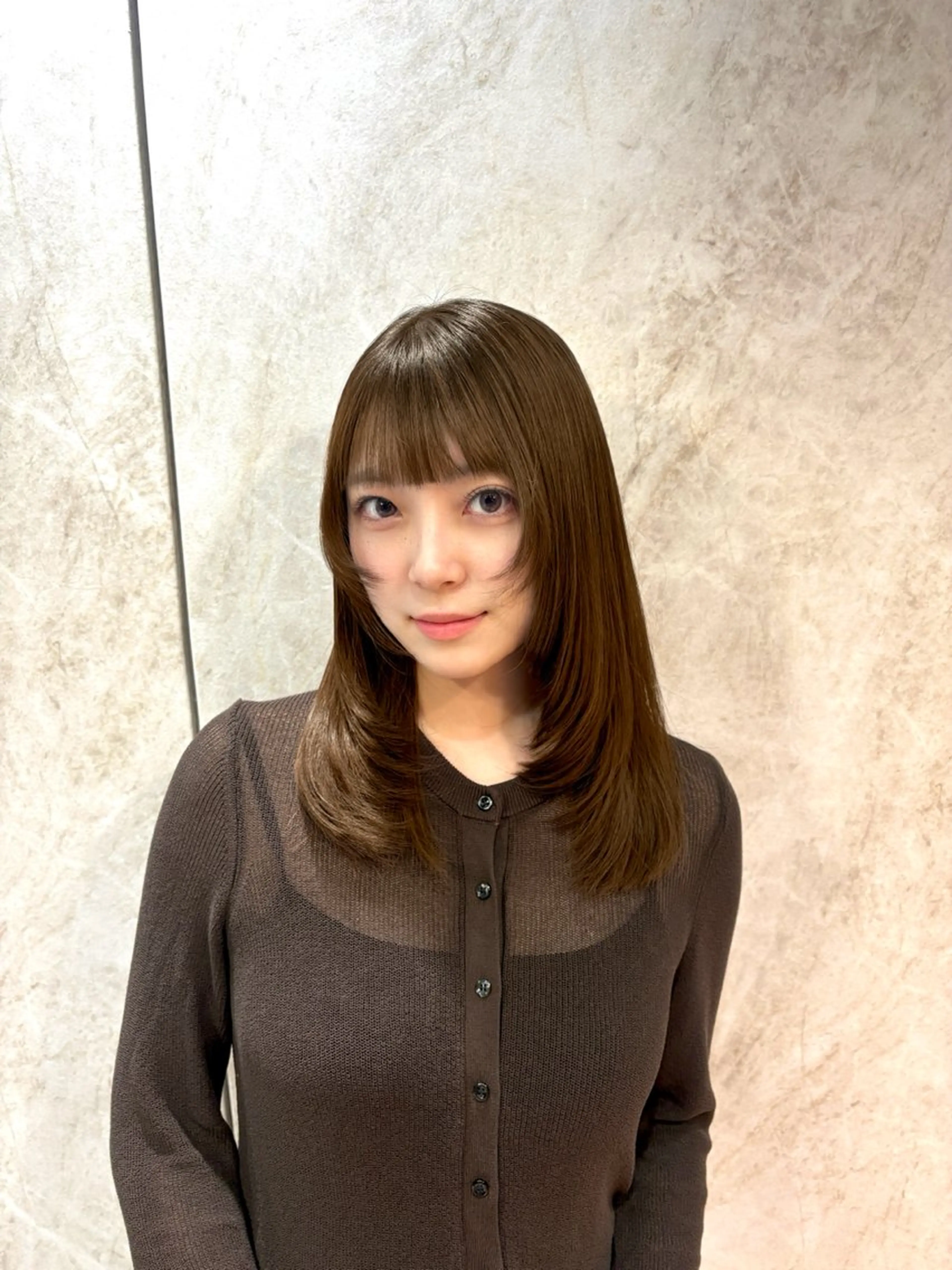 ミディアム カット ヘアカラー トリートメント 顔周りレイヤーカット /髪質改善/ゆう🤍のヘアスタイル