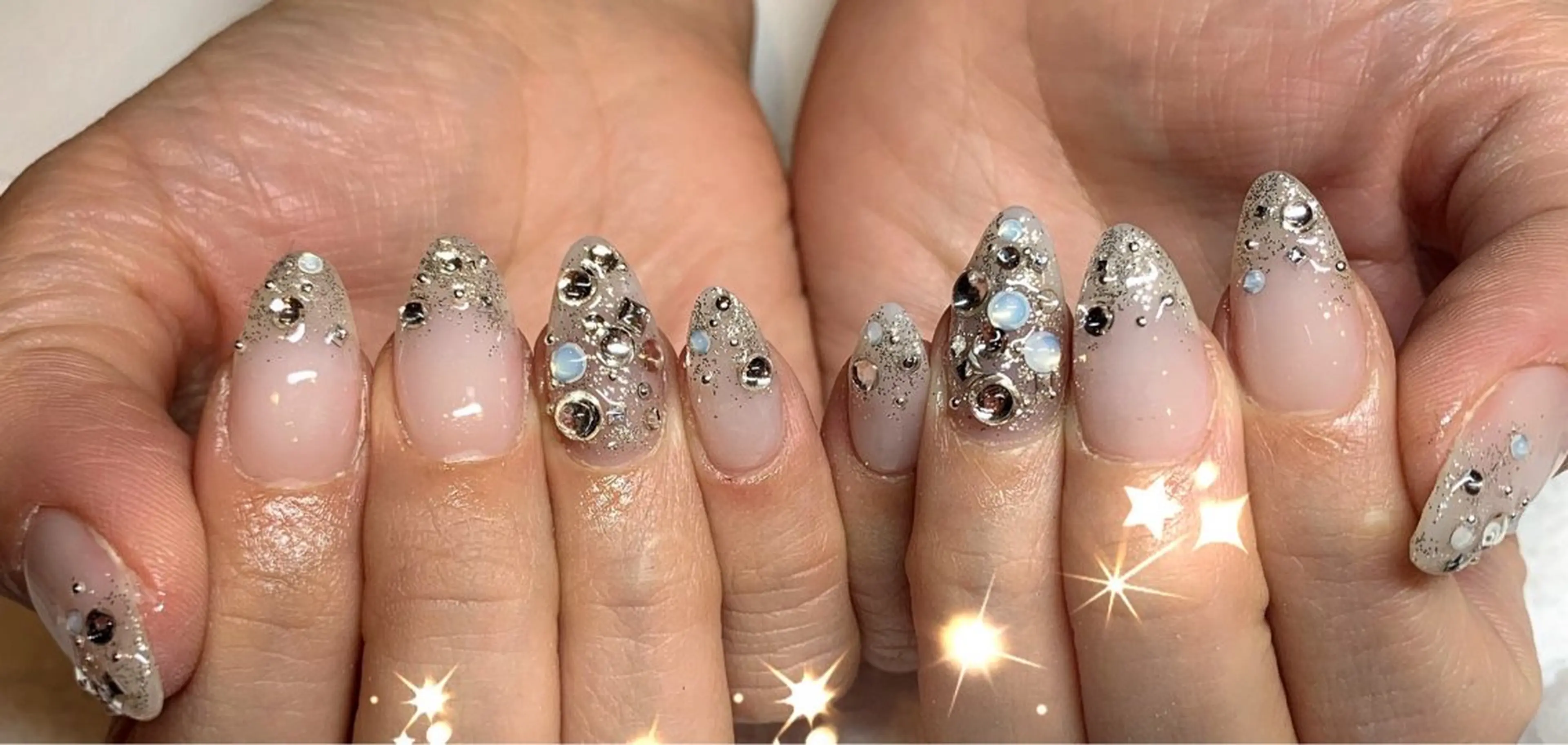 ネイル ハンドネイル glitter na ils AYAのネイルデザイン