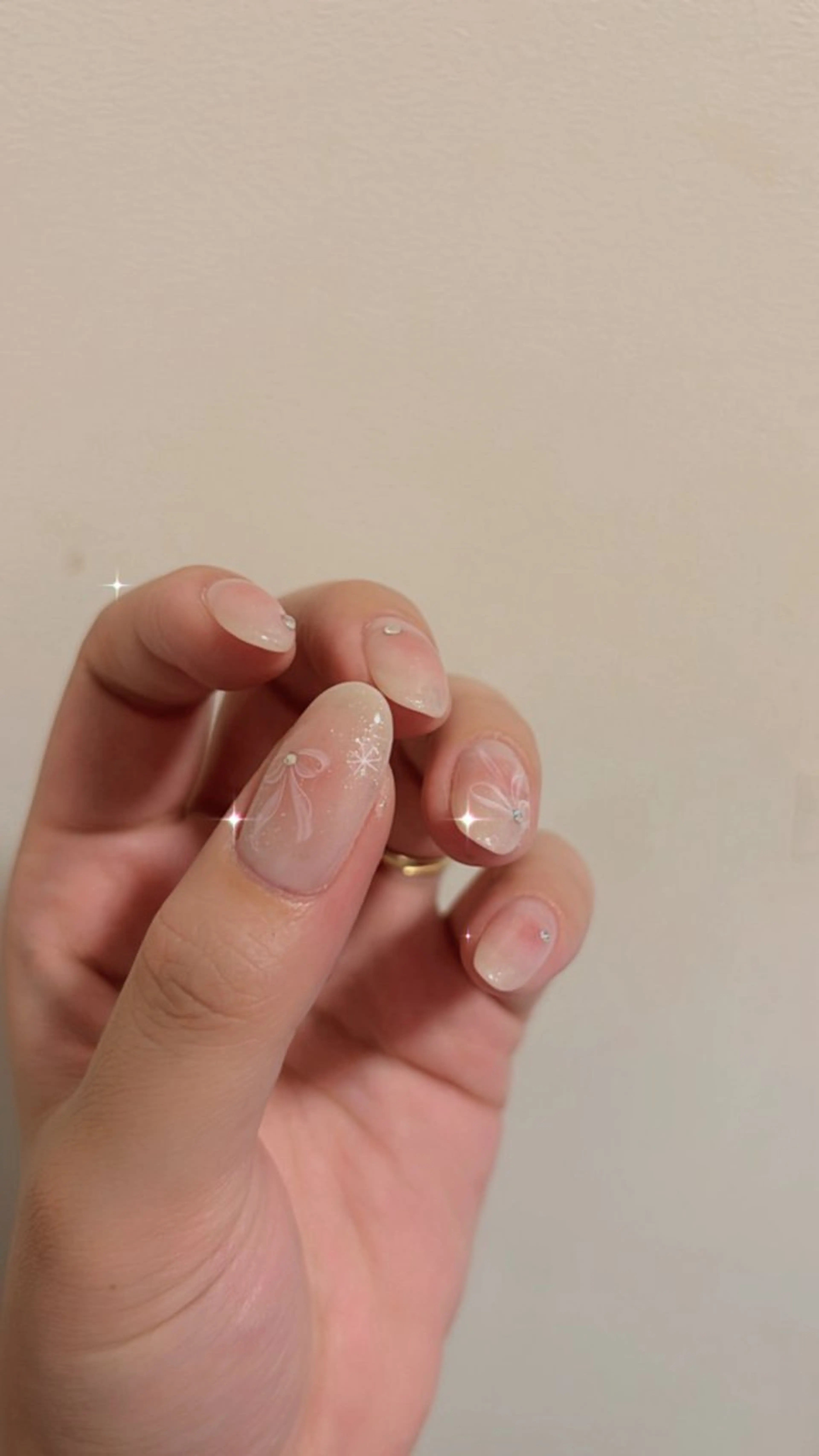 ネイル チークネイル リボン 【Limie】 nanaのネイルデザイン