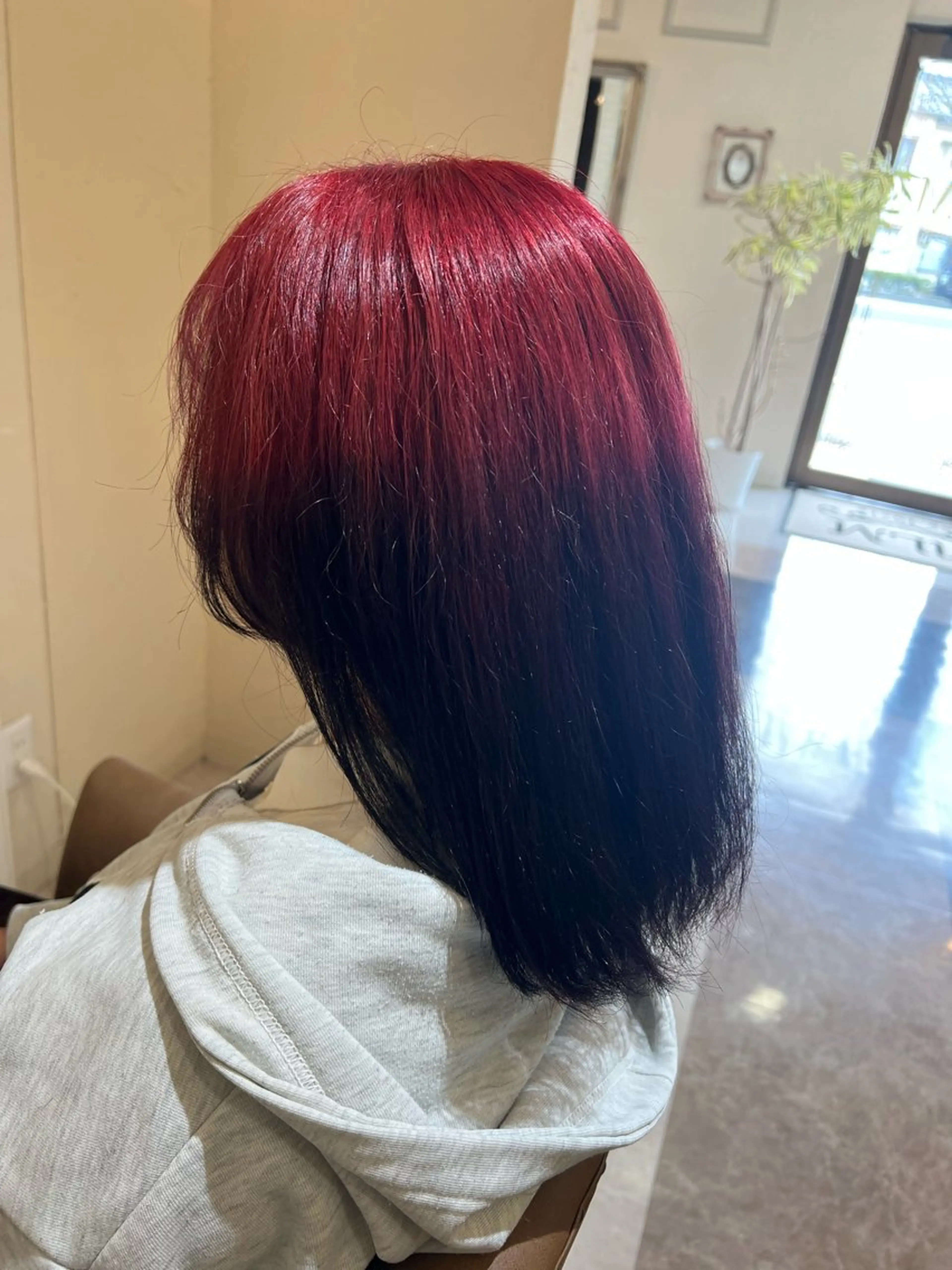 ミディアム ヘアカラー ヘアケアソムリエ MIKUのヘアスタイル