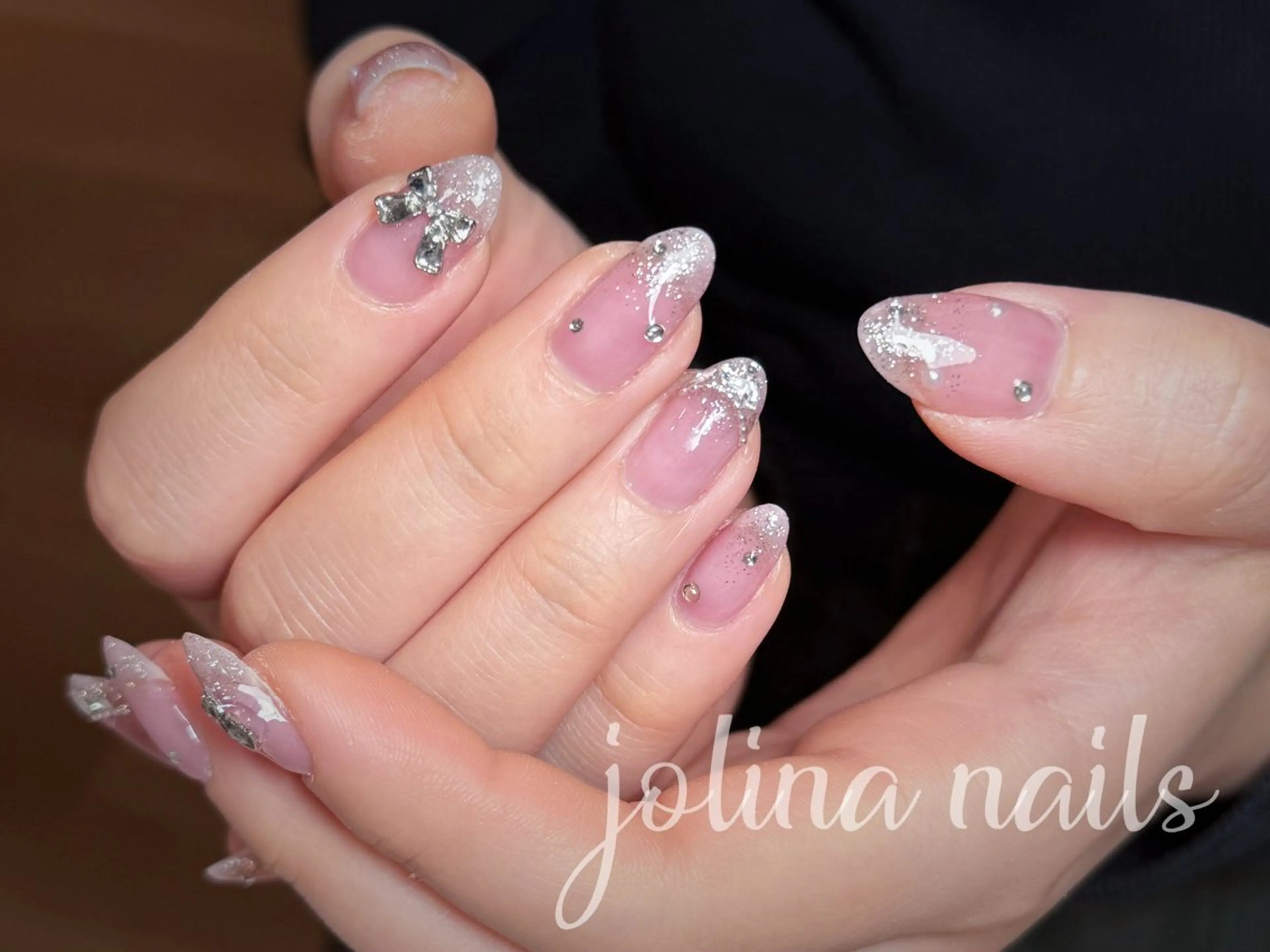 ネイル ジェルネイル パラジェル リボン ワンホンネイル jolina nails鶴見店のネイルデザイン