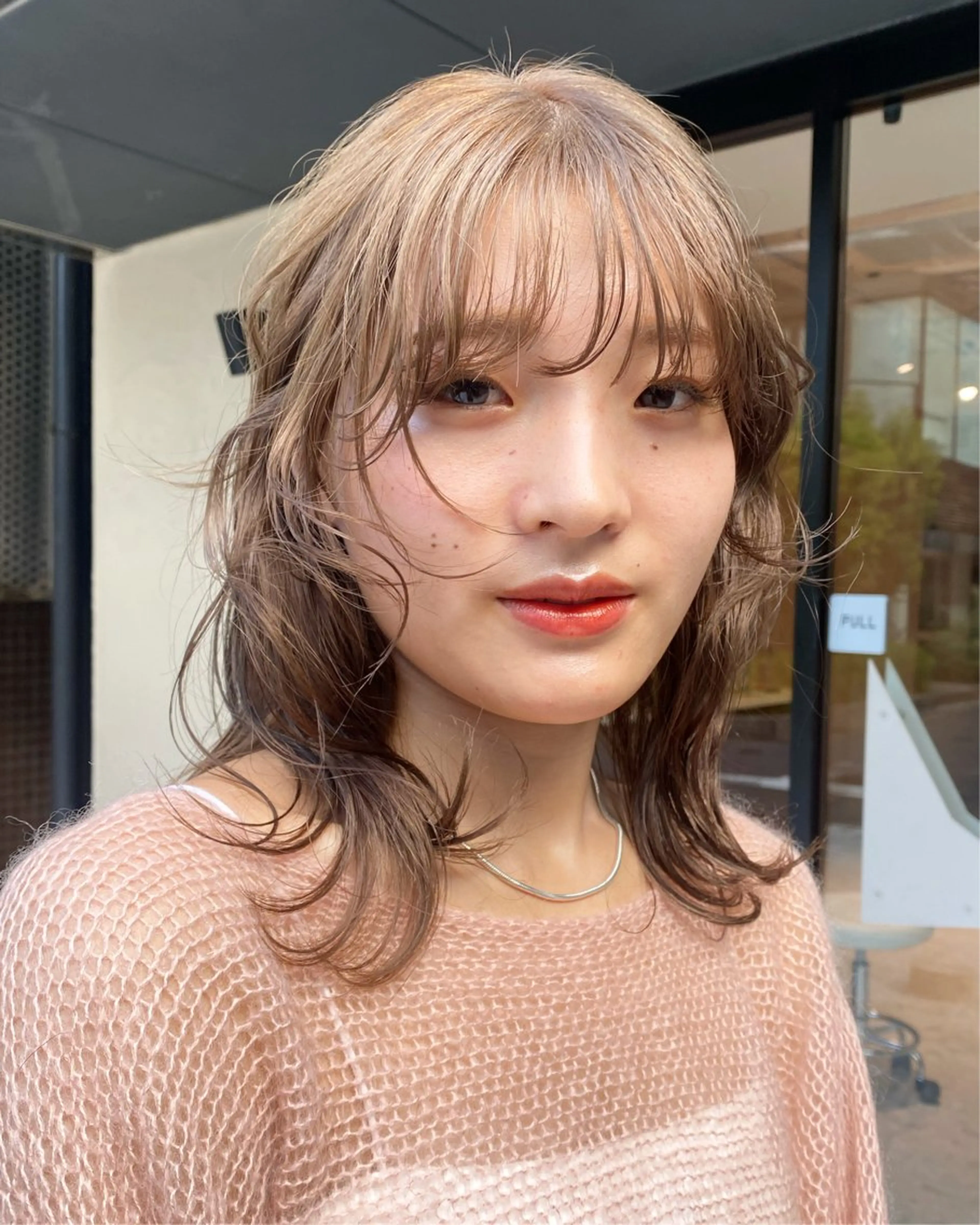 ミディアム カラー ベージュカラー ブリーチ Marina/表参道 /ヘアセット/暖色のヘアスタイル