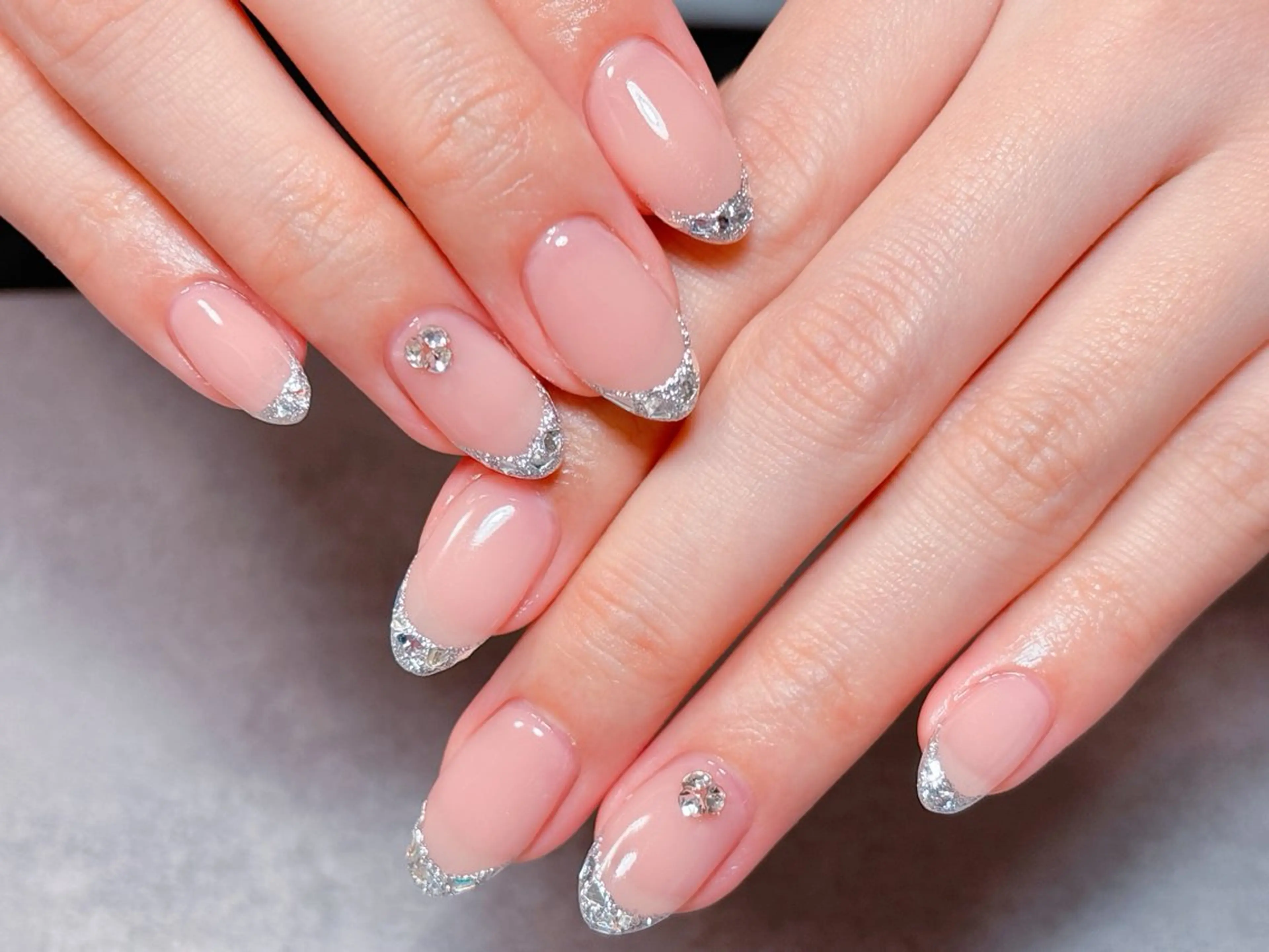 ネイル フラワーネイル フレンチネイル ガラスフレンチ マグネットネイル ミラーネイル ハンドネイル ハンドケア ゆ か_Nails💫のネイルデザイン