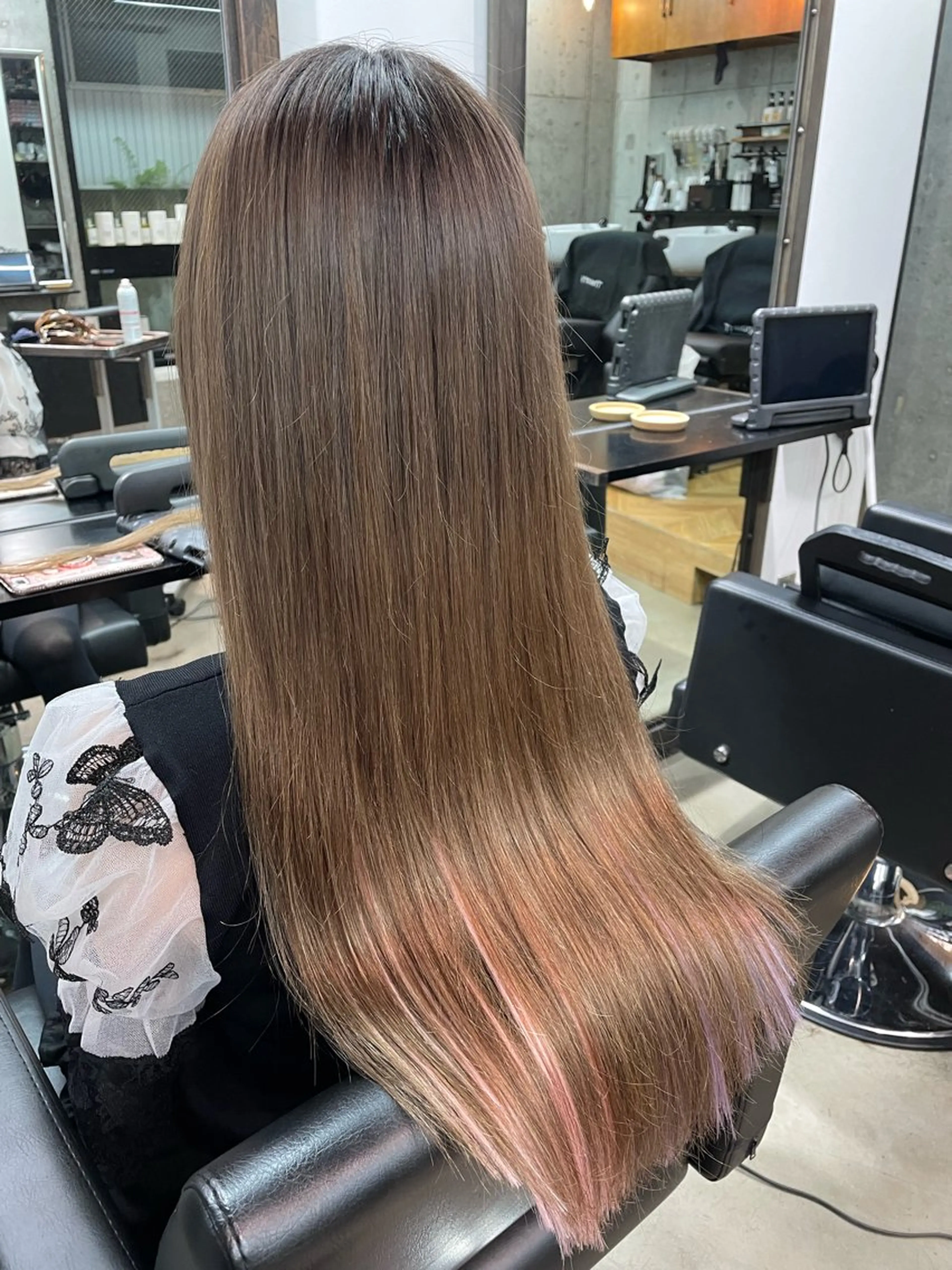 ロング シールエクステ エクステ ヘアカラー エクステ エクステ🌟カラー 🌟エリア最安値🌟のヘアスタイル