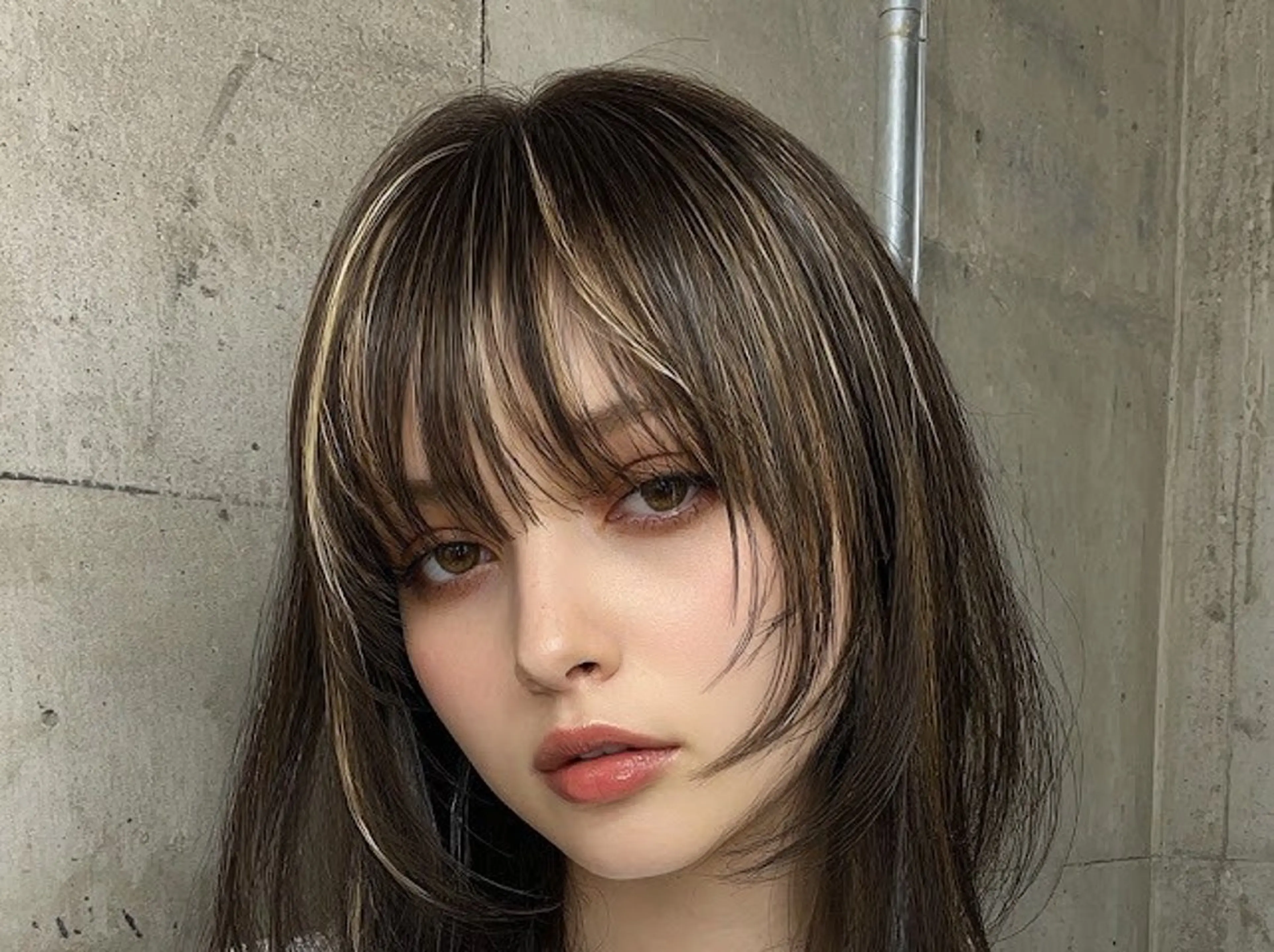 セミロング タカノ アツコのヘアスタイル