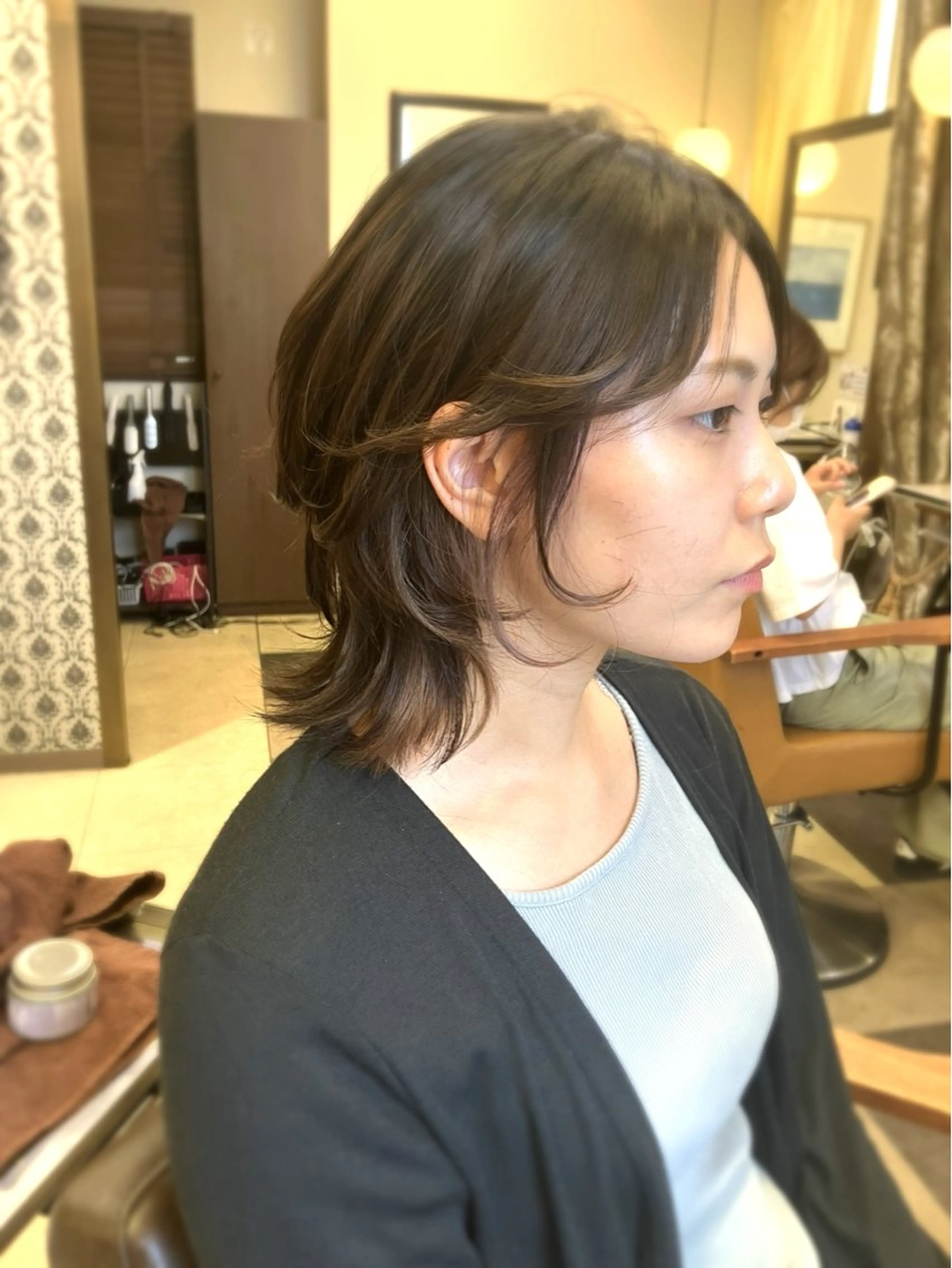 ミディアム ウルフカット 阿部 雲母のヘアスタイル