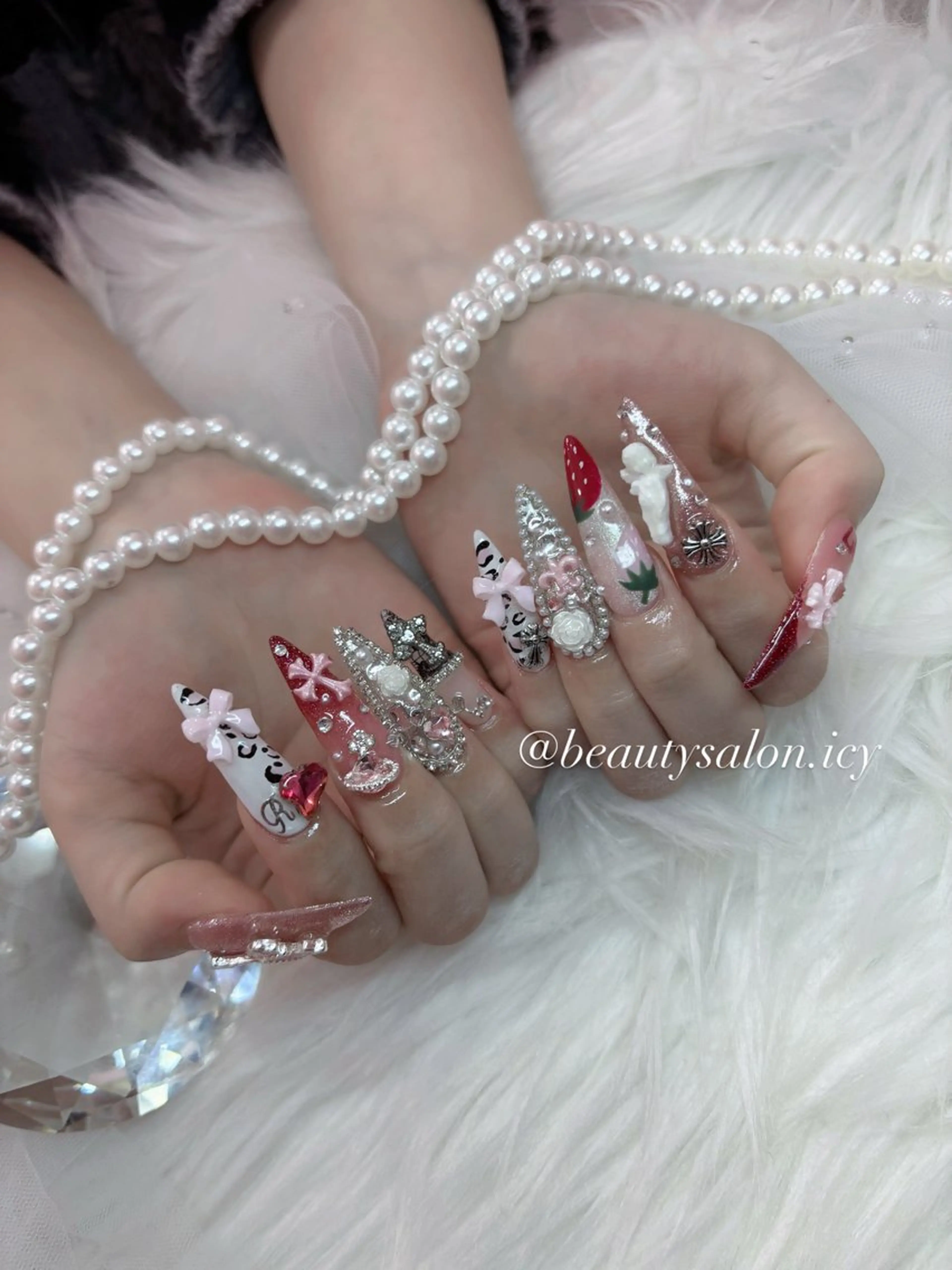 ネイル ハンドネイル ビューティーサロン ICYのネイルデザイン